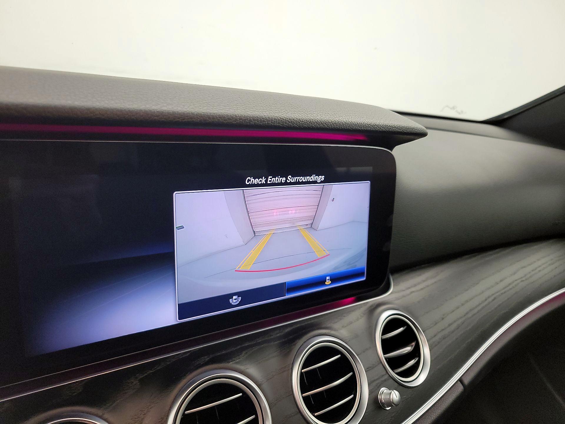 Thumbnail: 2020 Mercedes-Benz E-Class - 15