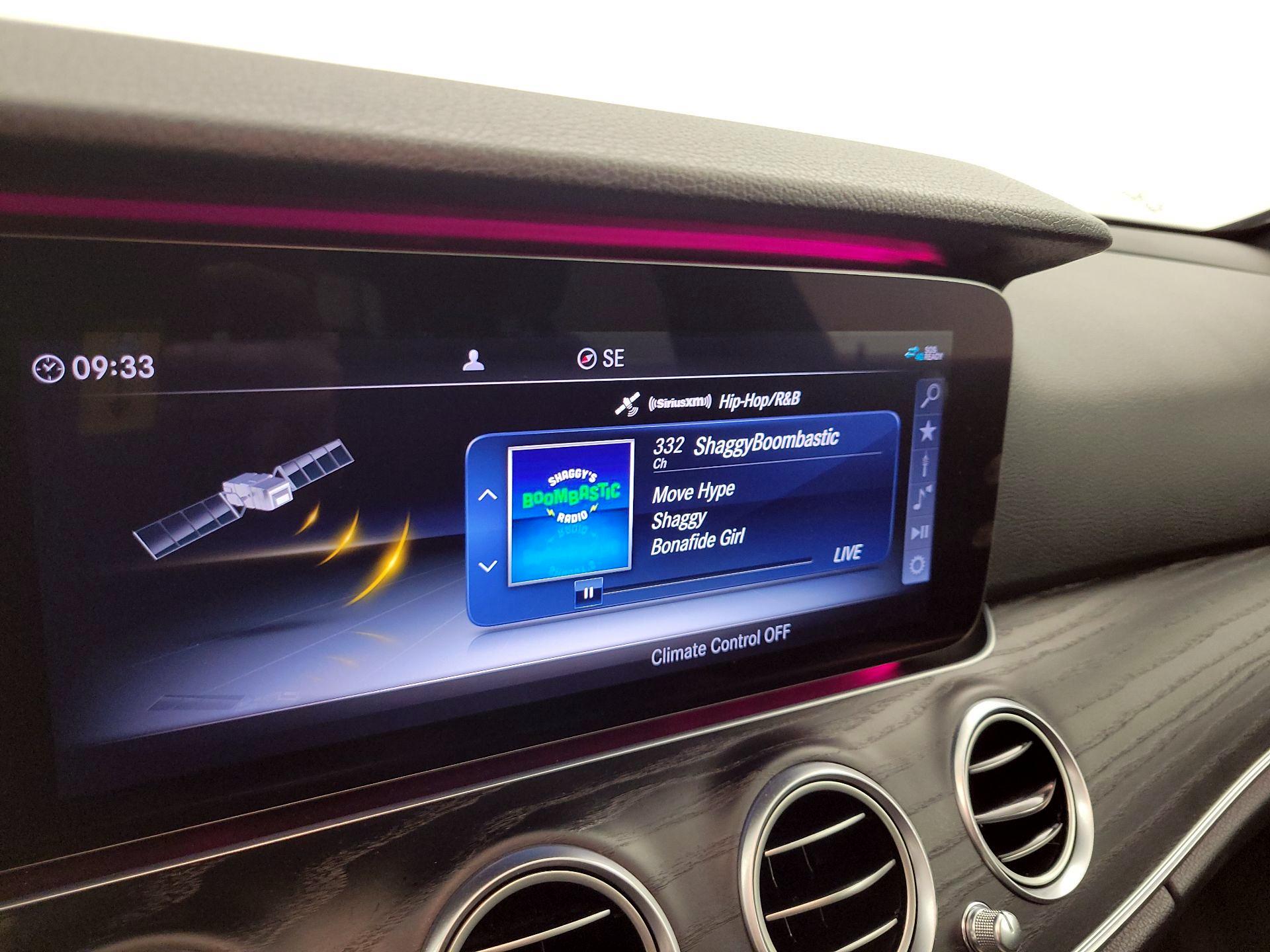 Thumbnail: 2020 Mercedes-Benz E-Class - 16