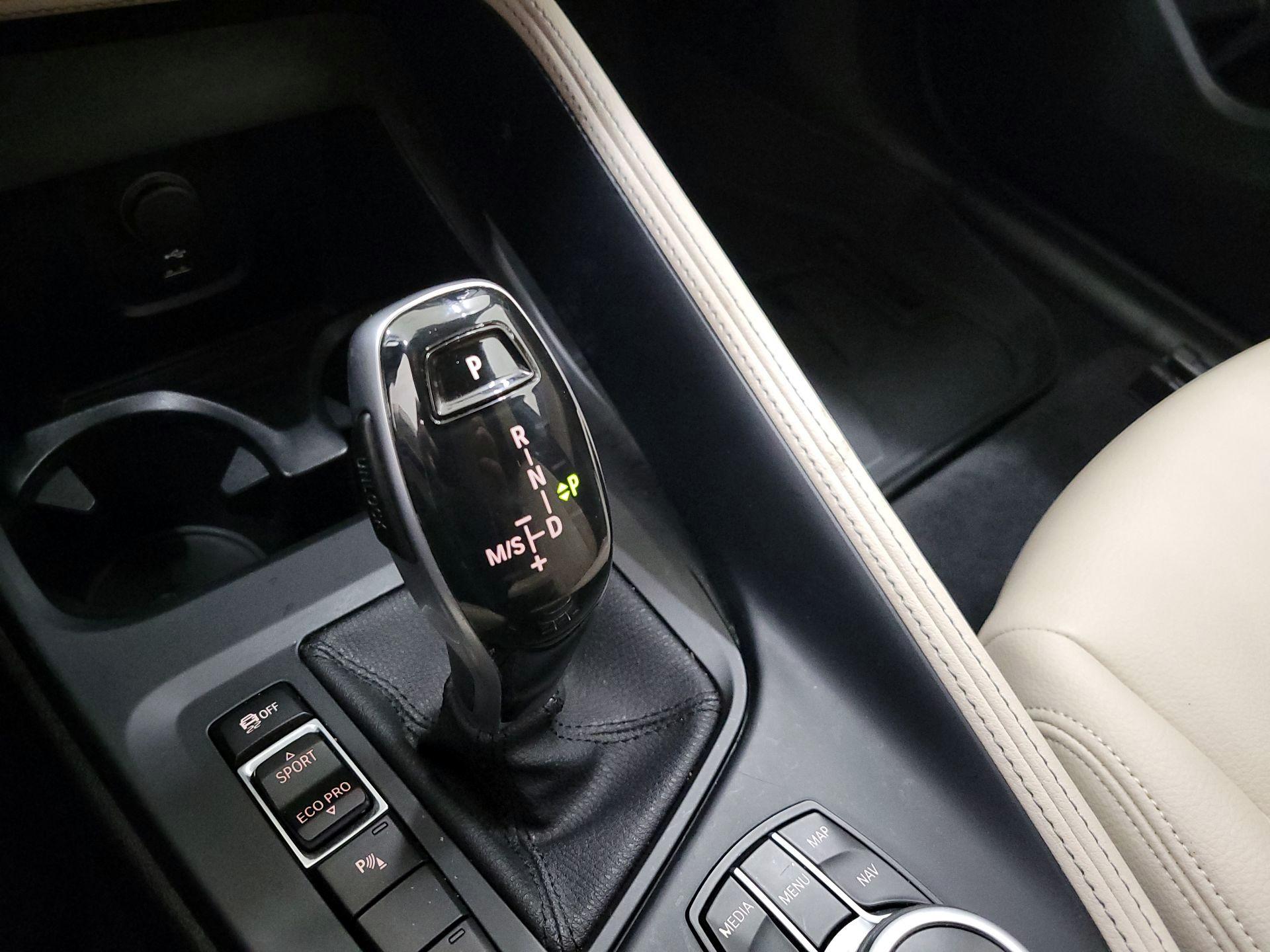 Thumbnail: 2021 BMW X1 - 17