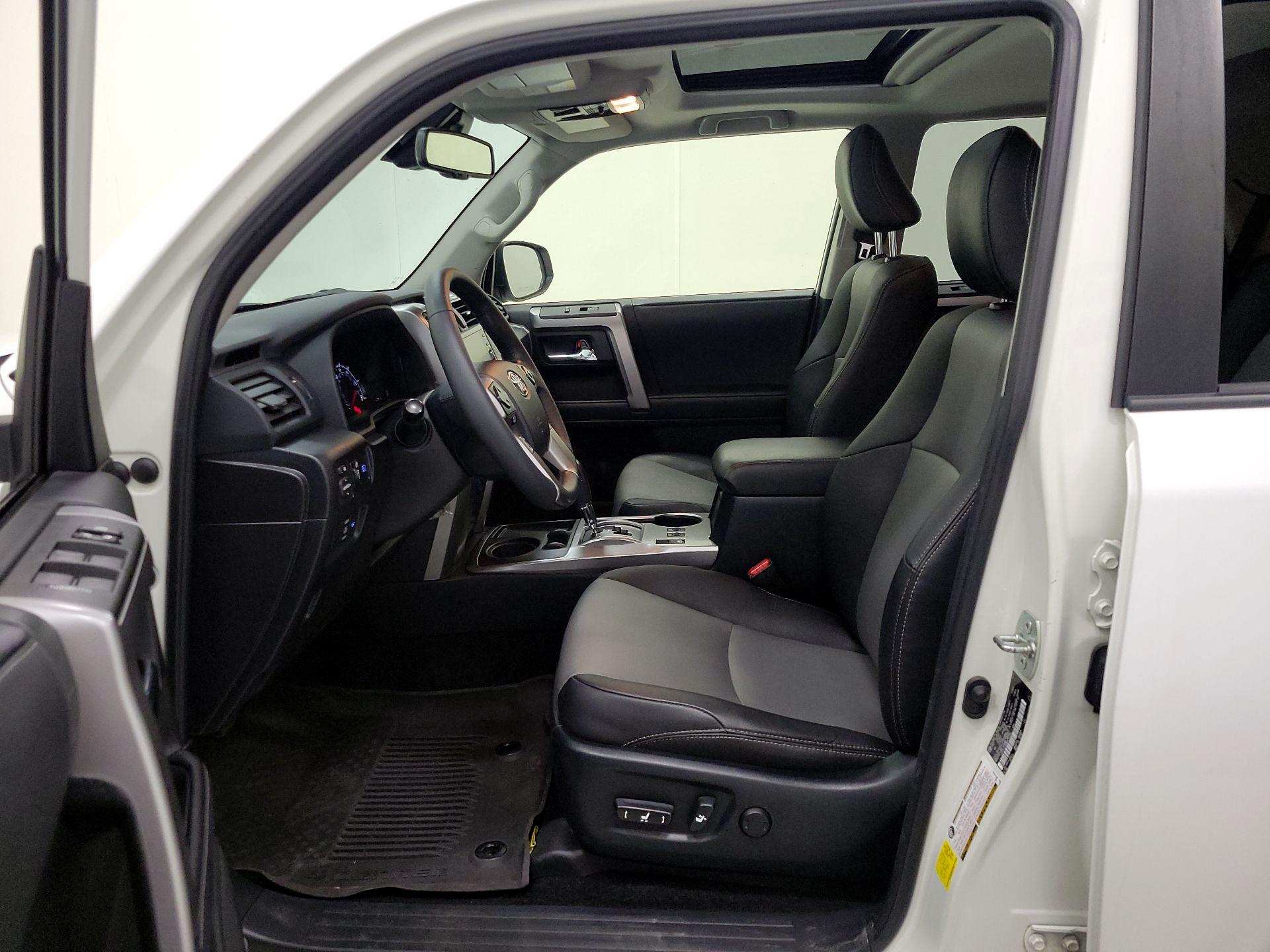 Thumbnail: 2022 Toyota 4Runner - 11