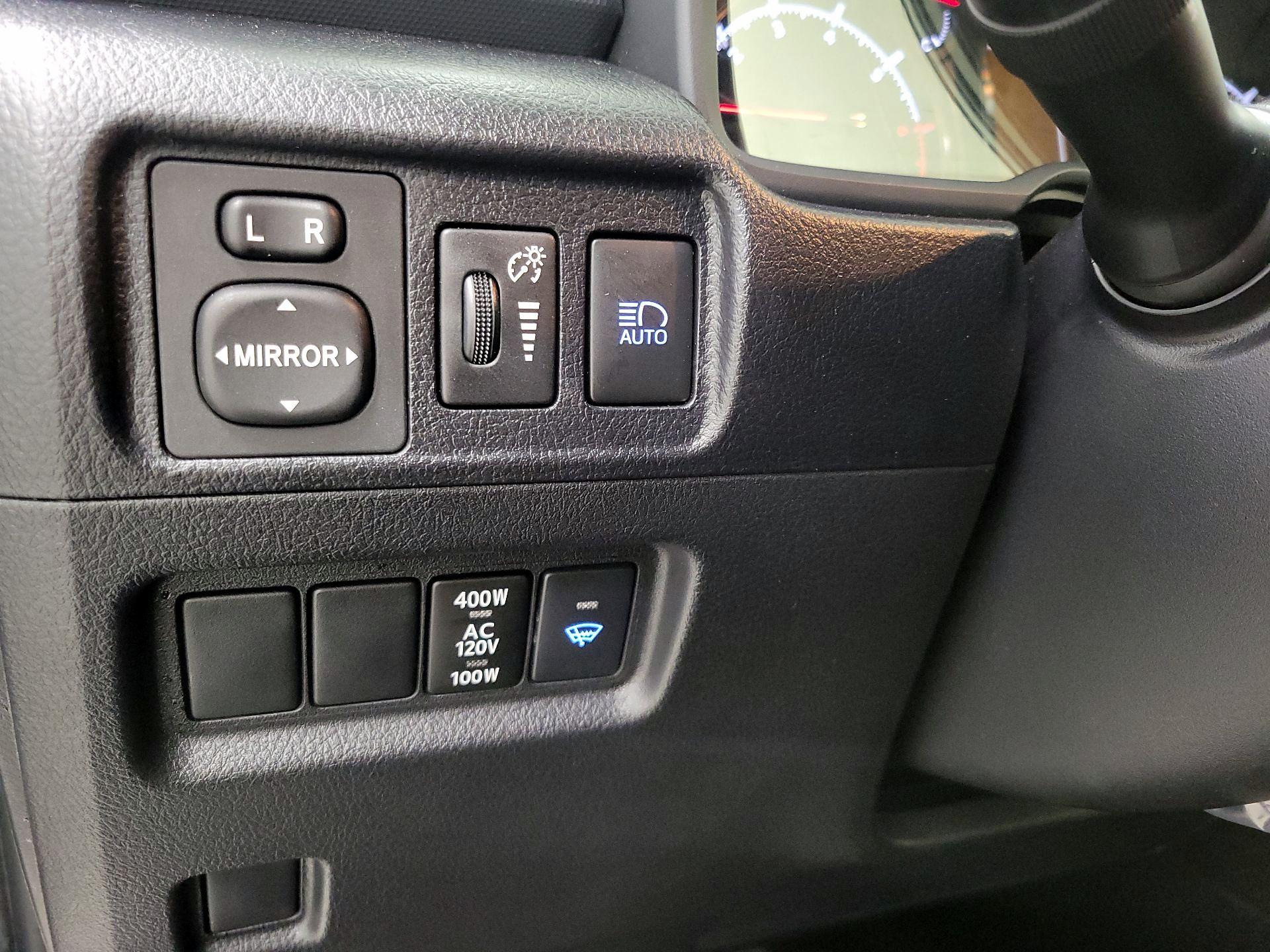 Thumbnail: 2022 Toyota 4Runner - 13