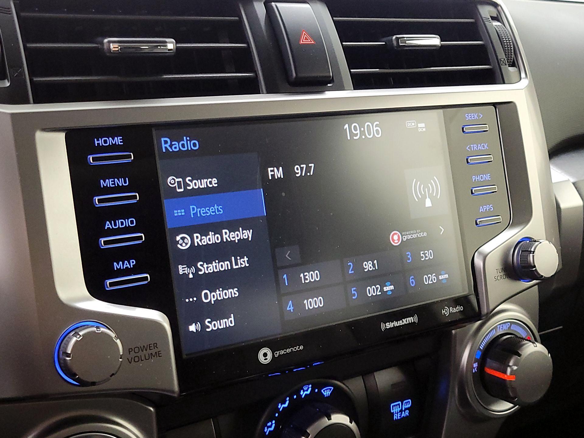 Thumbnail: 2022 Toyota 4Runner - 15