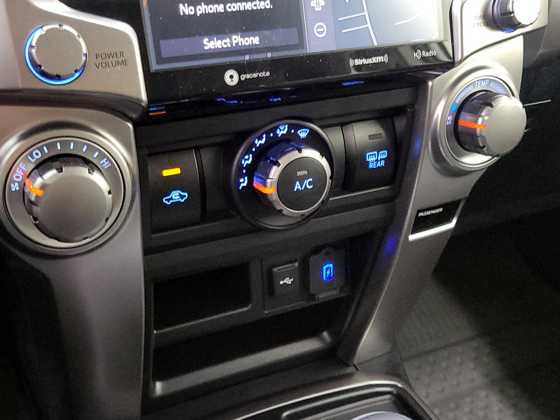 Thumbnail: 2022 Toyota 4Runner - 16