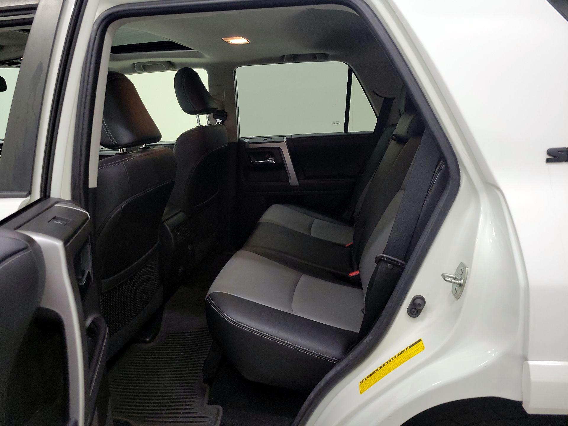 Thumbnail: 2022 Toyota 4Runner - 20