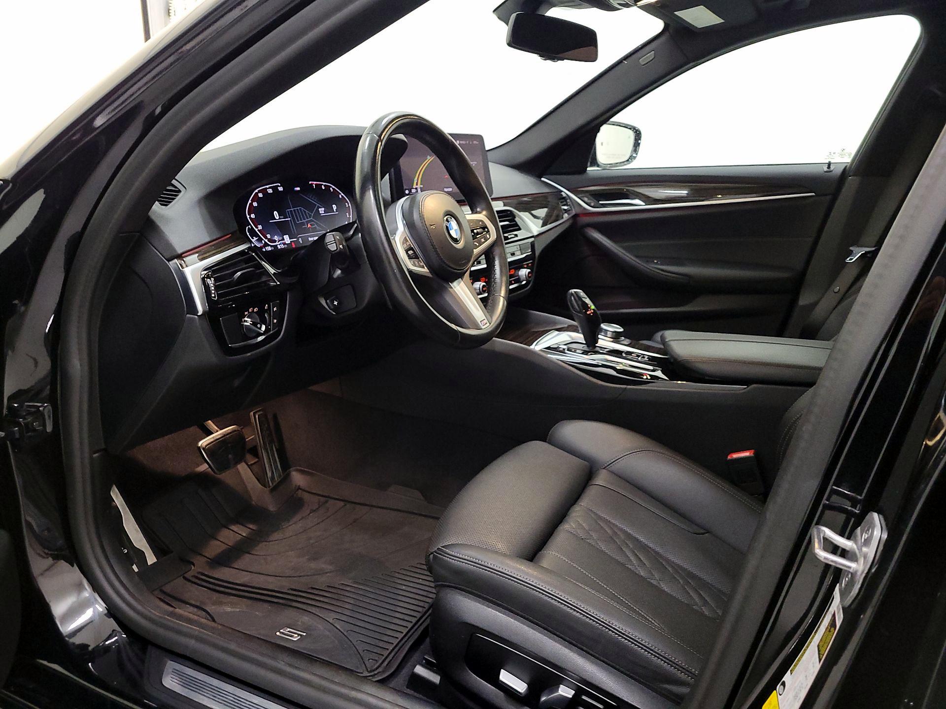 Thumbnail: 2022 BMW 5 Series - 11