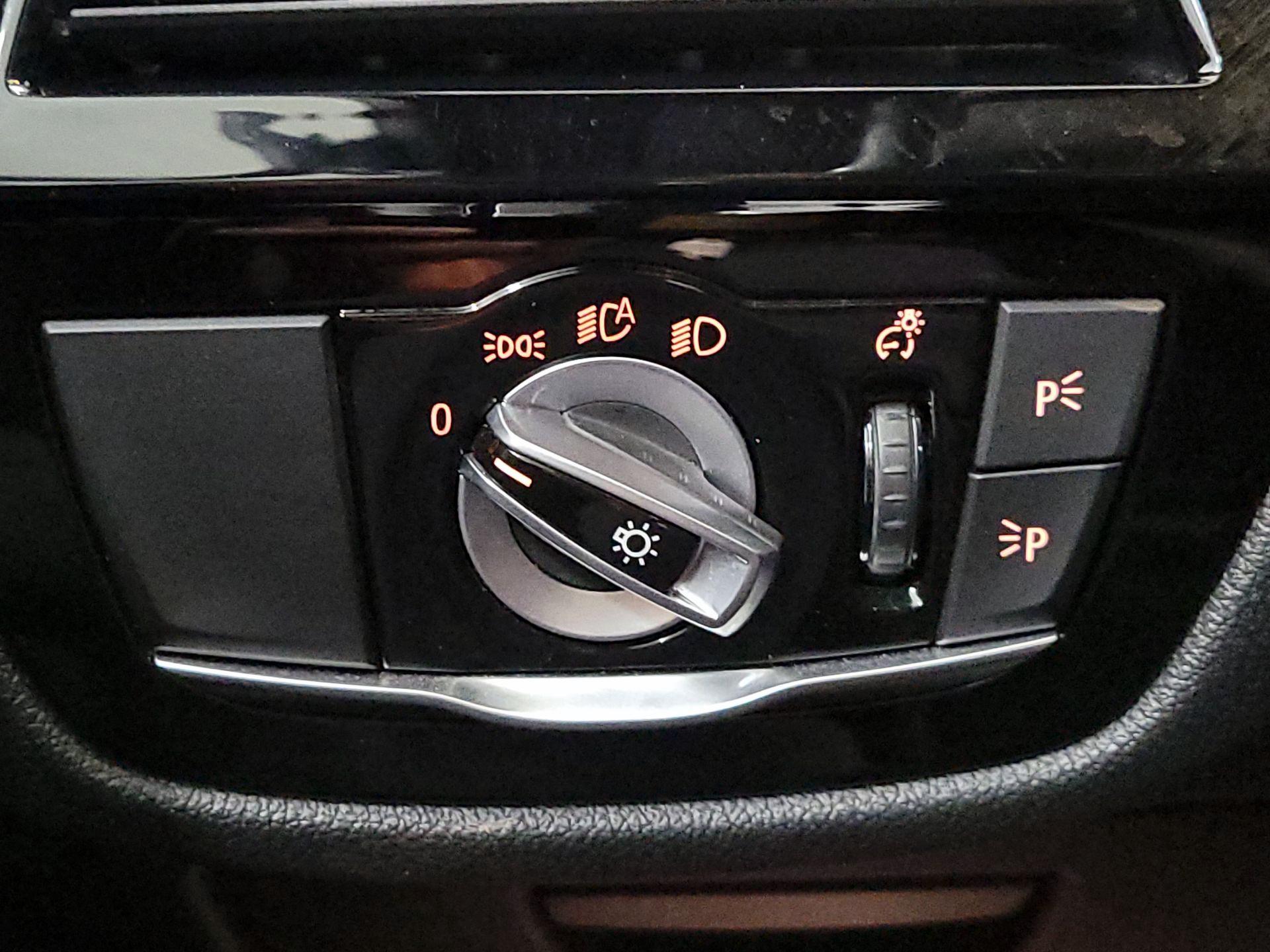 Thumbnail: 2022 BMW 5 Series - 13