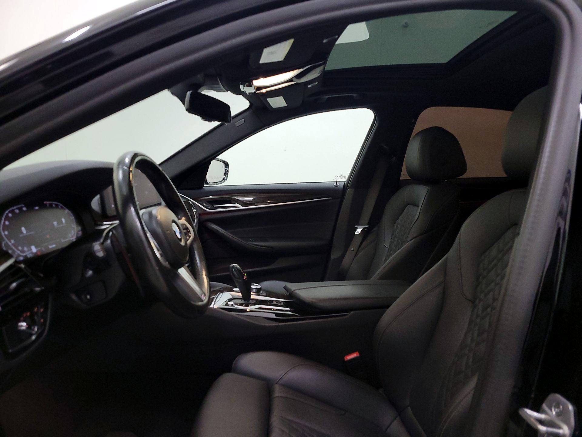 Thumbnail: 2022 BMW 5 Series - 20