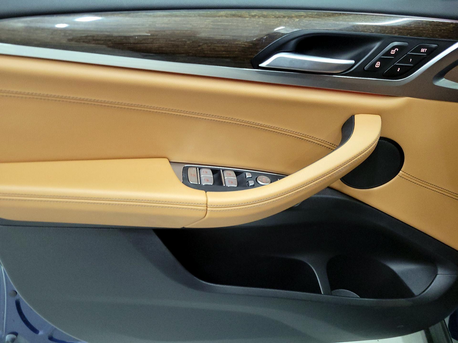 Thumbnail: 2021 BMW X4 - 12