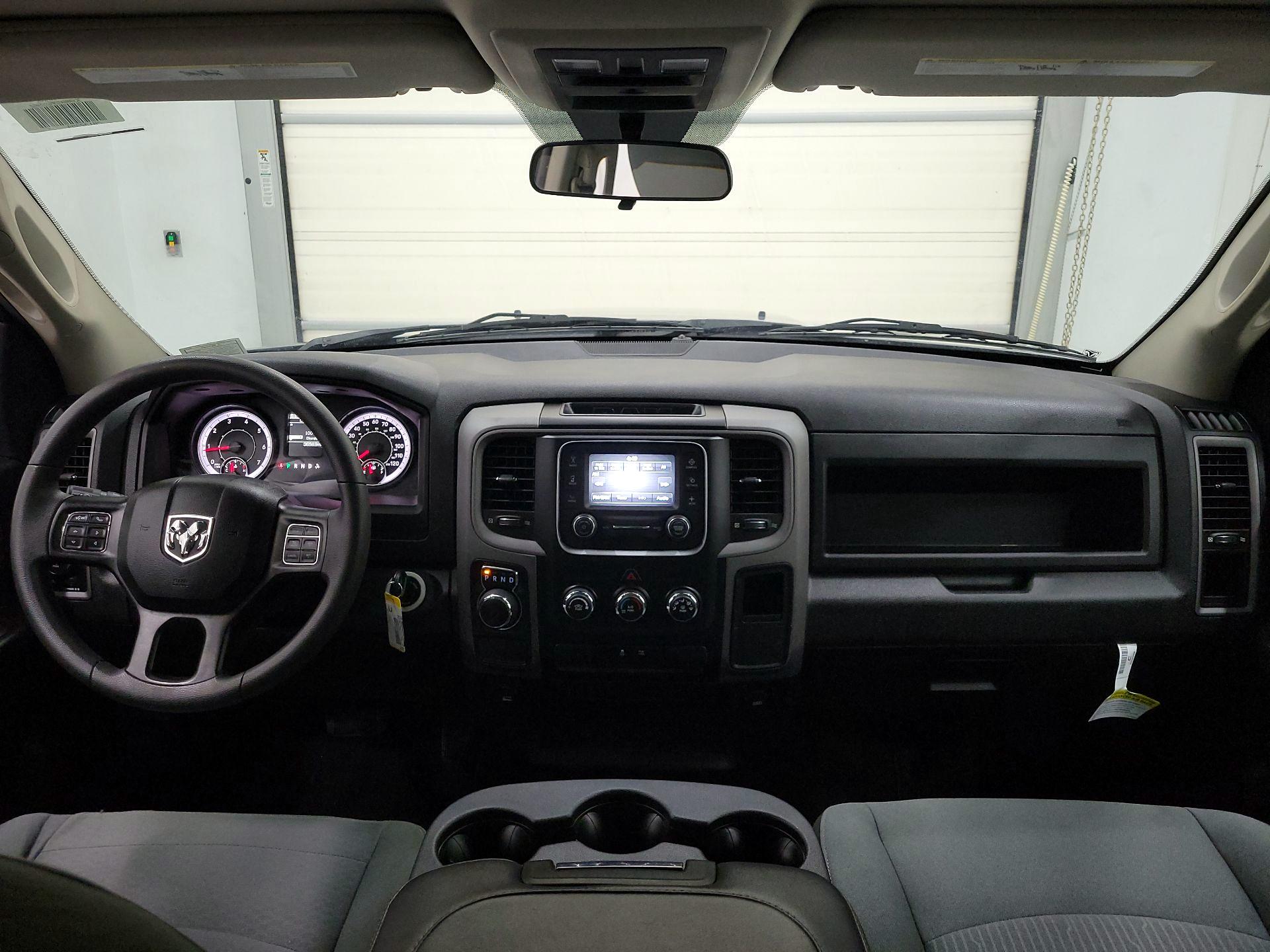 Thumbnail: 2023 RAM 1500 Classic - 9