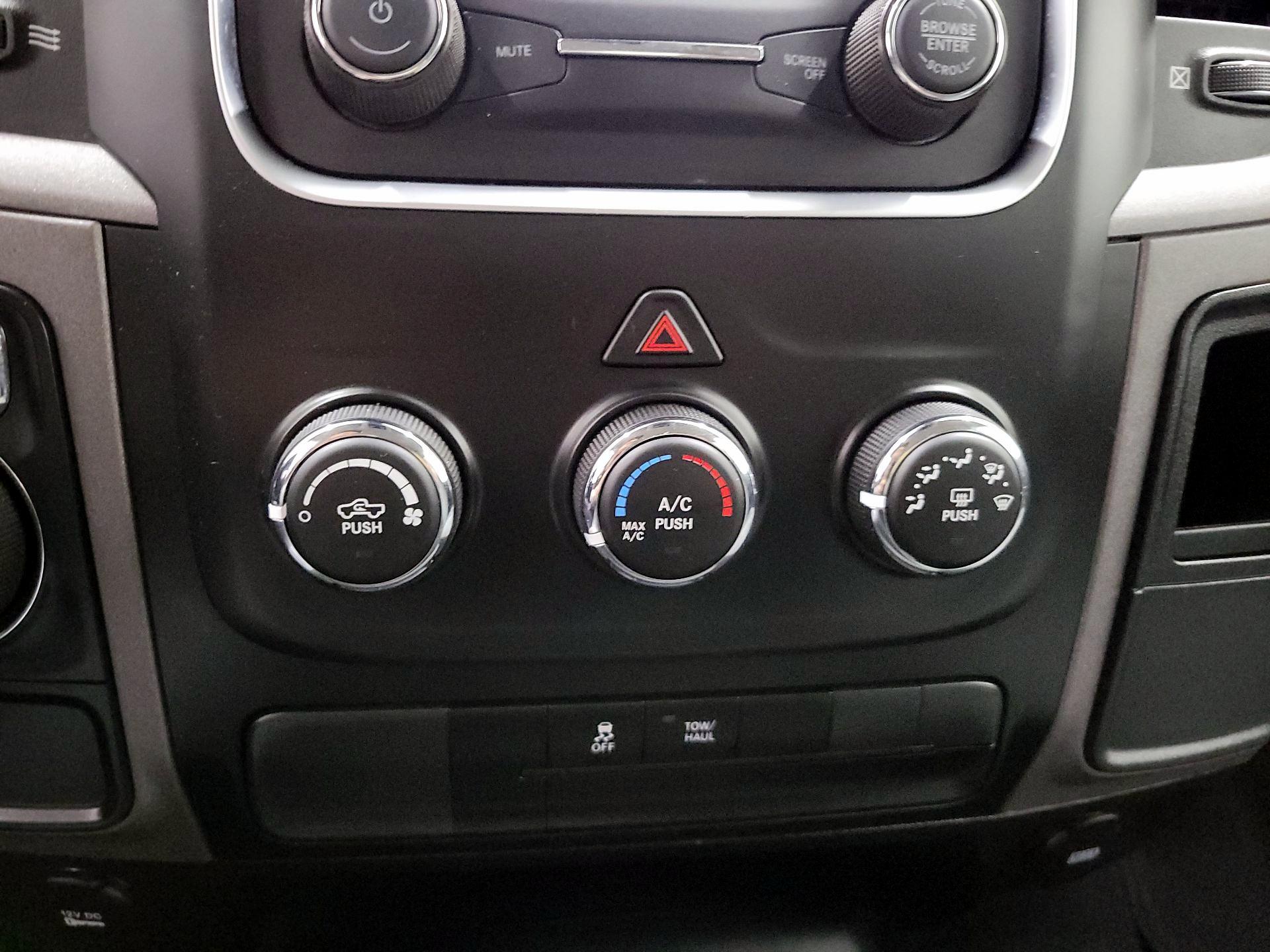 Thumbnail: 2023 RAM 1500 Classic - 16