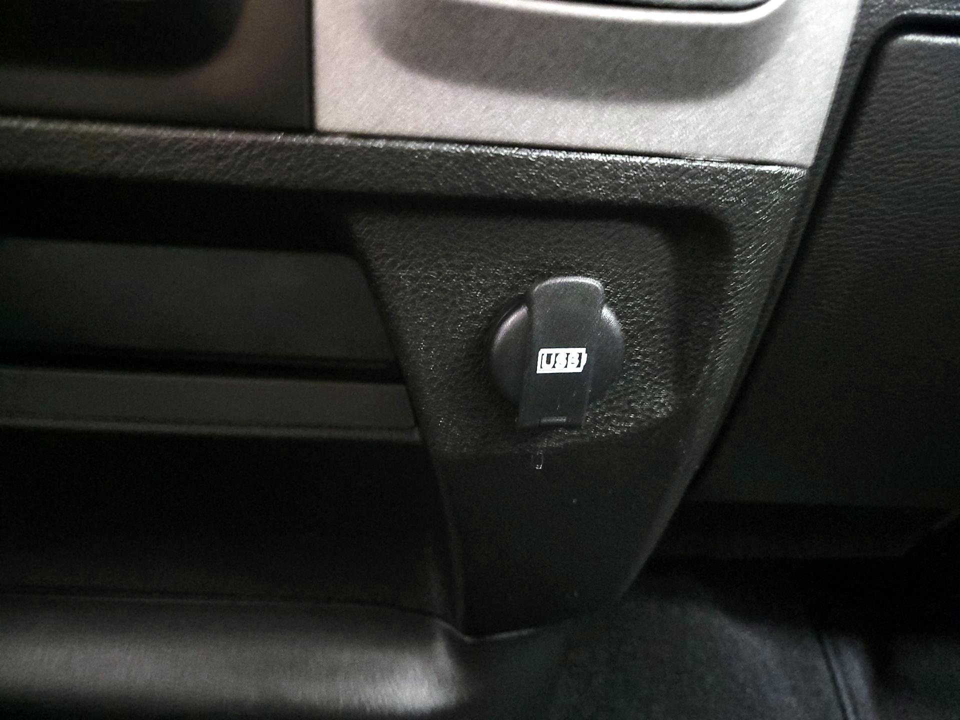 Thumbnail: 2023 RAM 1500 Classic - 18