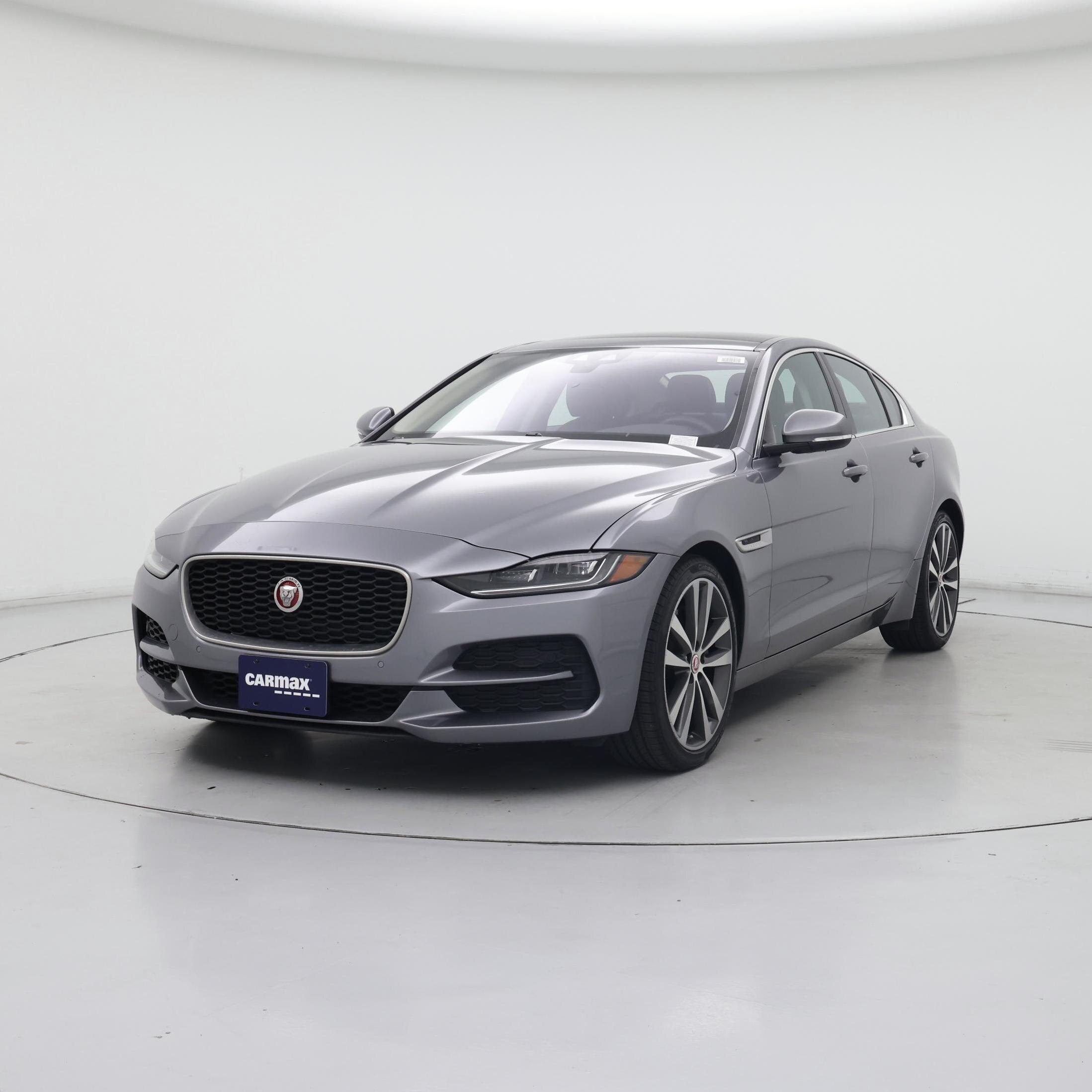 Thumbnail: 2020 Jaguar XE - 4
