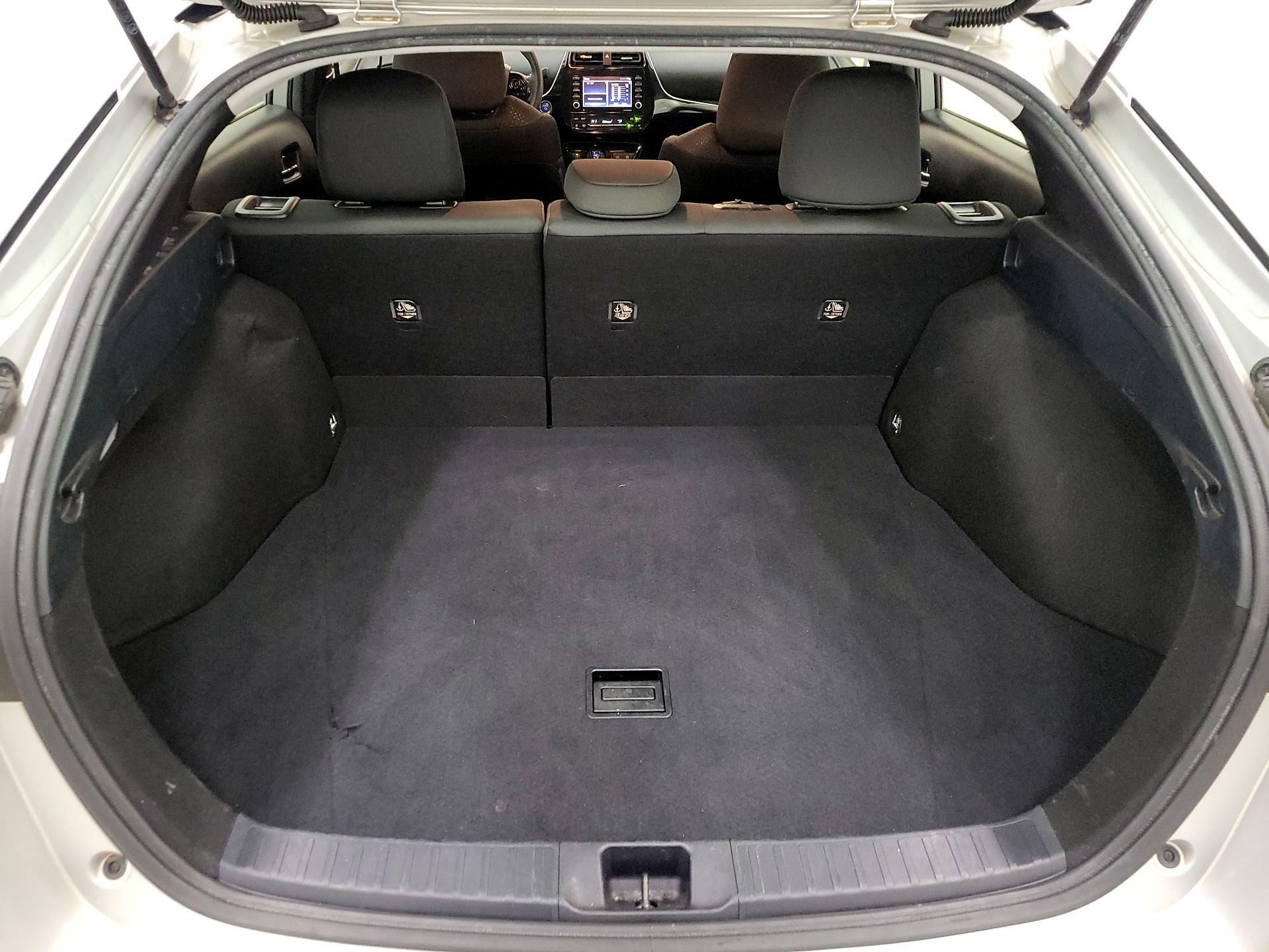 Thumbnail: 2021 Toyota Prius - 19