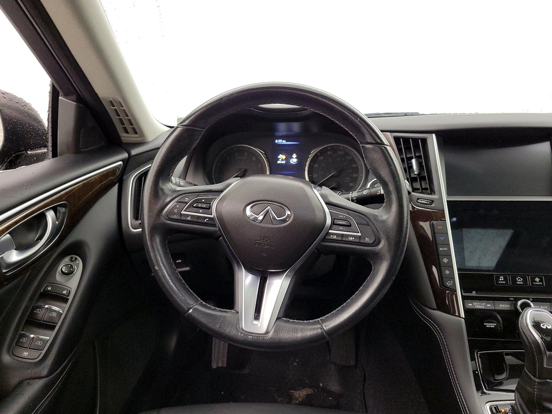 Thumbnail: 2019 INFINITI Q50 - 10