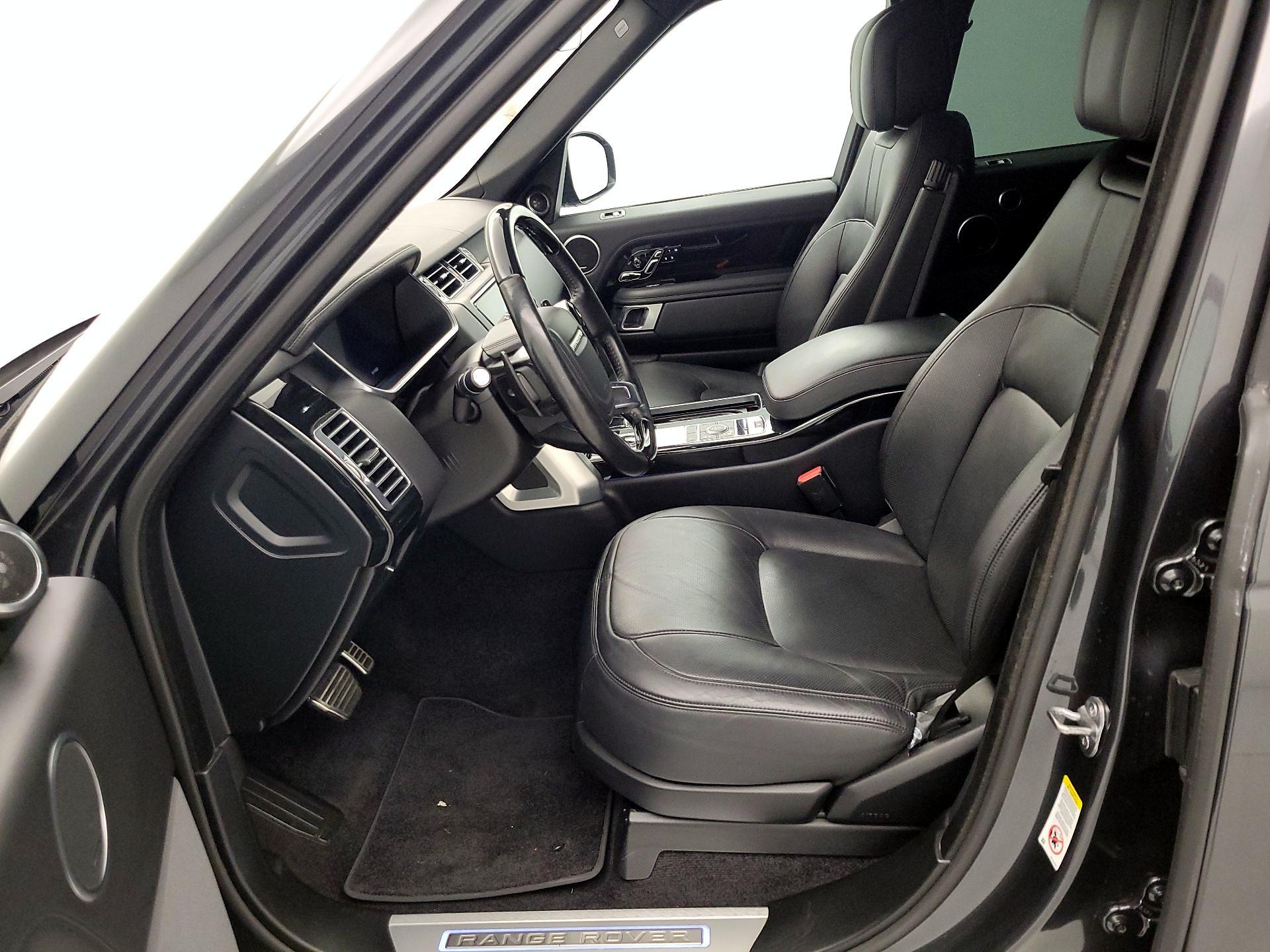 Thumbnail: 2022 Land Rover Range Rover - 11