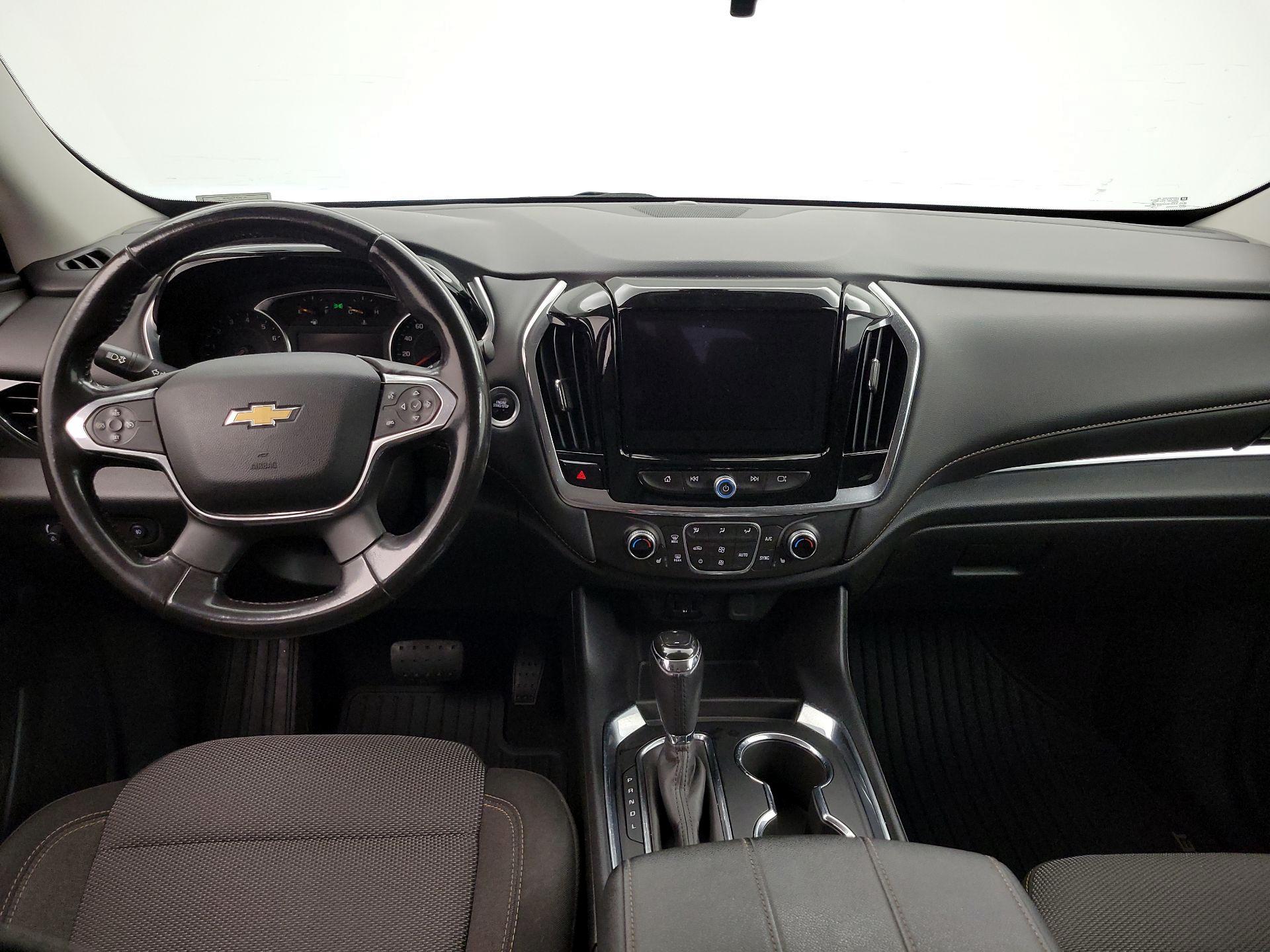 Thumbnail: 2018 Chevrolet Traverse - 9