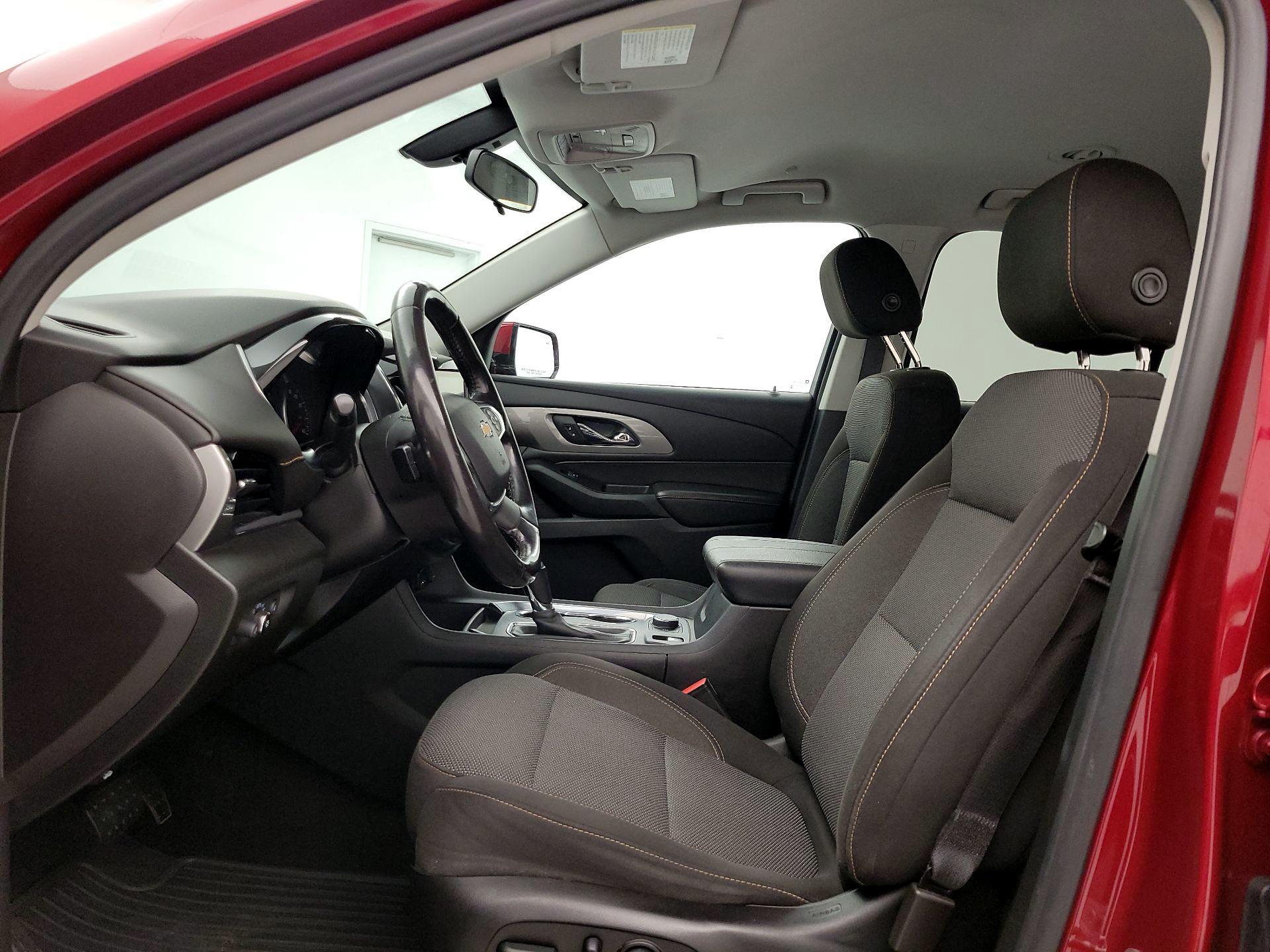 Thumbnail: 2018 Chevrolet Traverse - 11