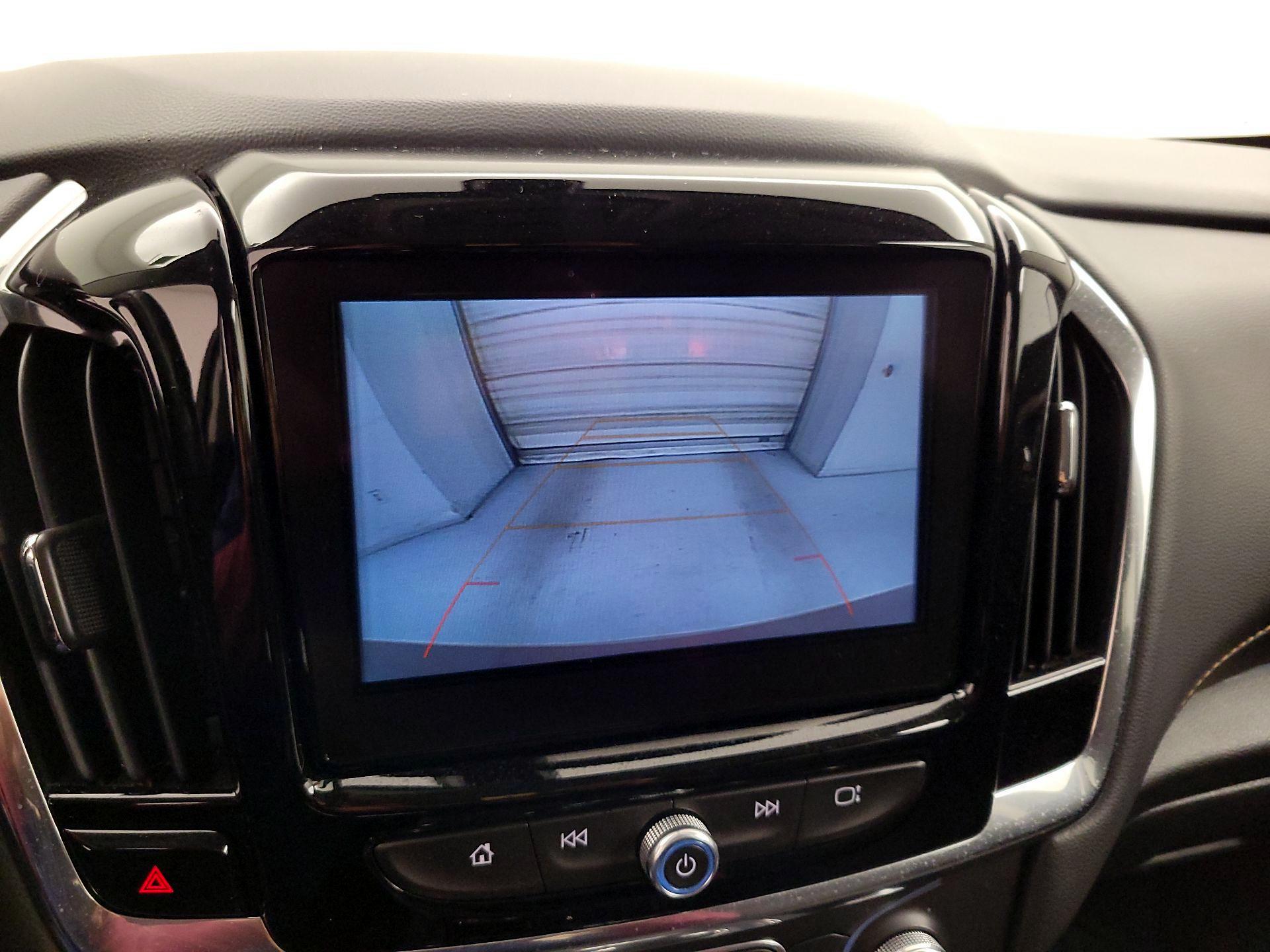 Thumbnail: 2018 Chevrolet Traverse - 15