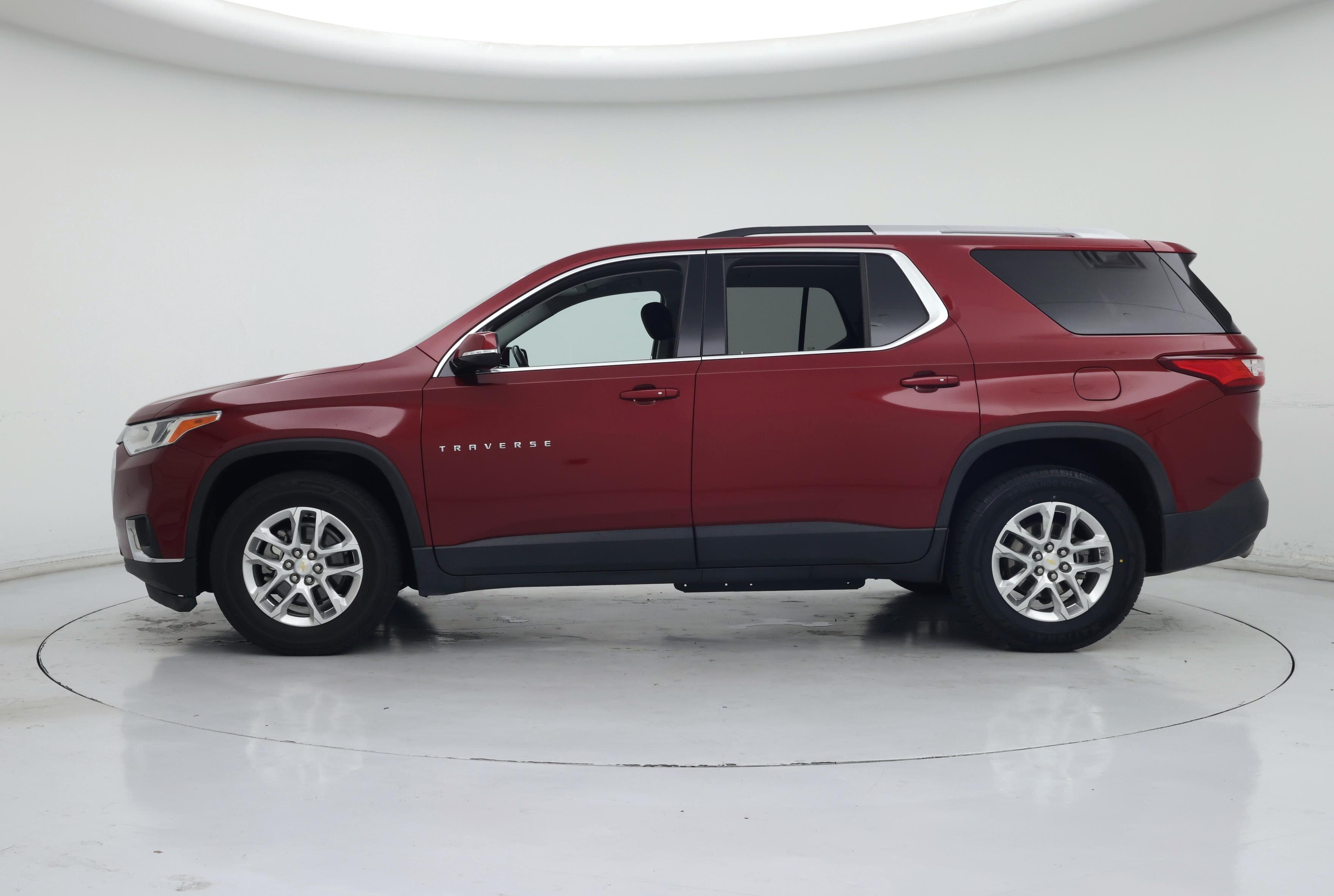 Thumbnail: 2018 Chevrolet Traverse - 3