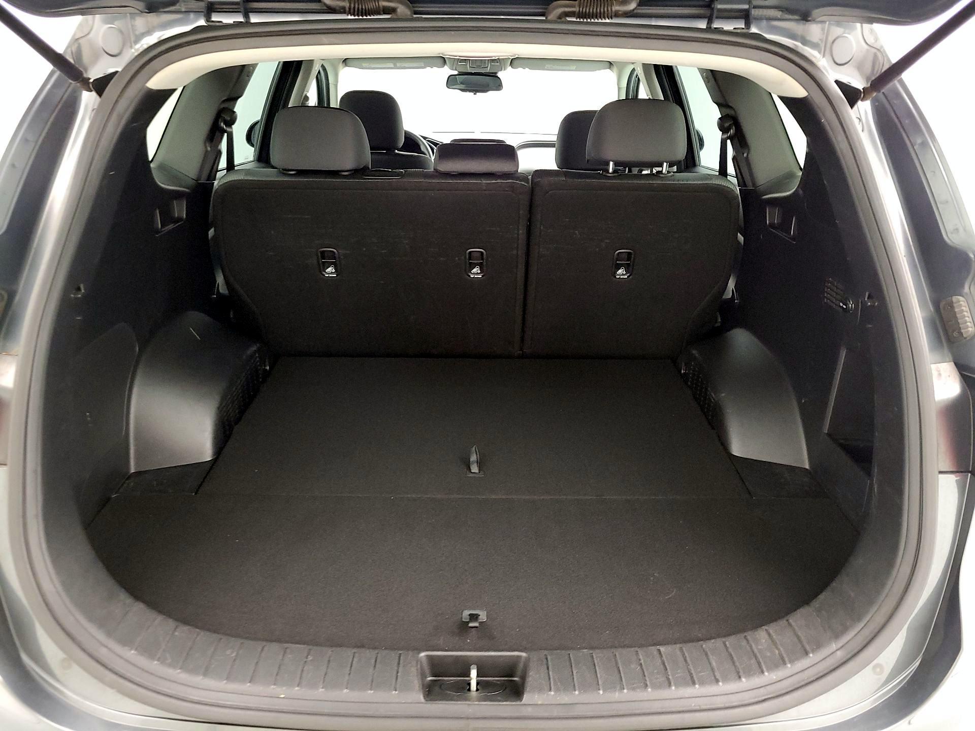 Thumbnail: 2020 Hyundai Santa Fe - 19