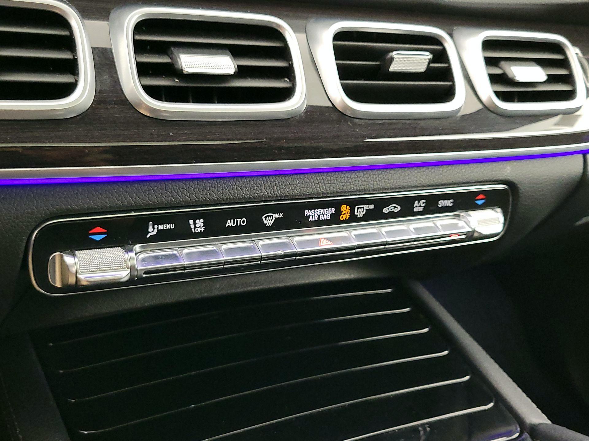 Thumbnail: 2020 Mercedes-Benz GLE - 17