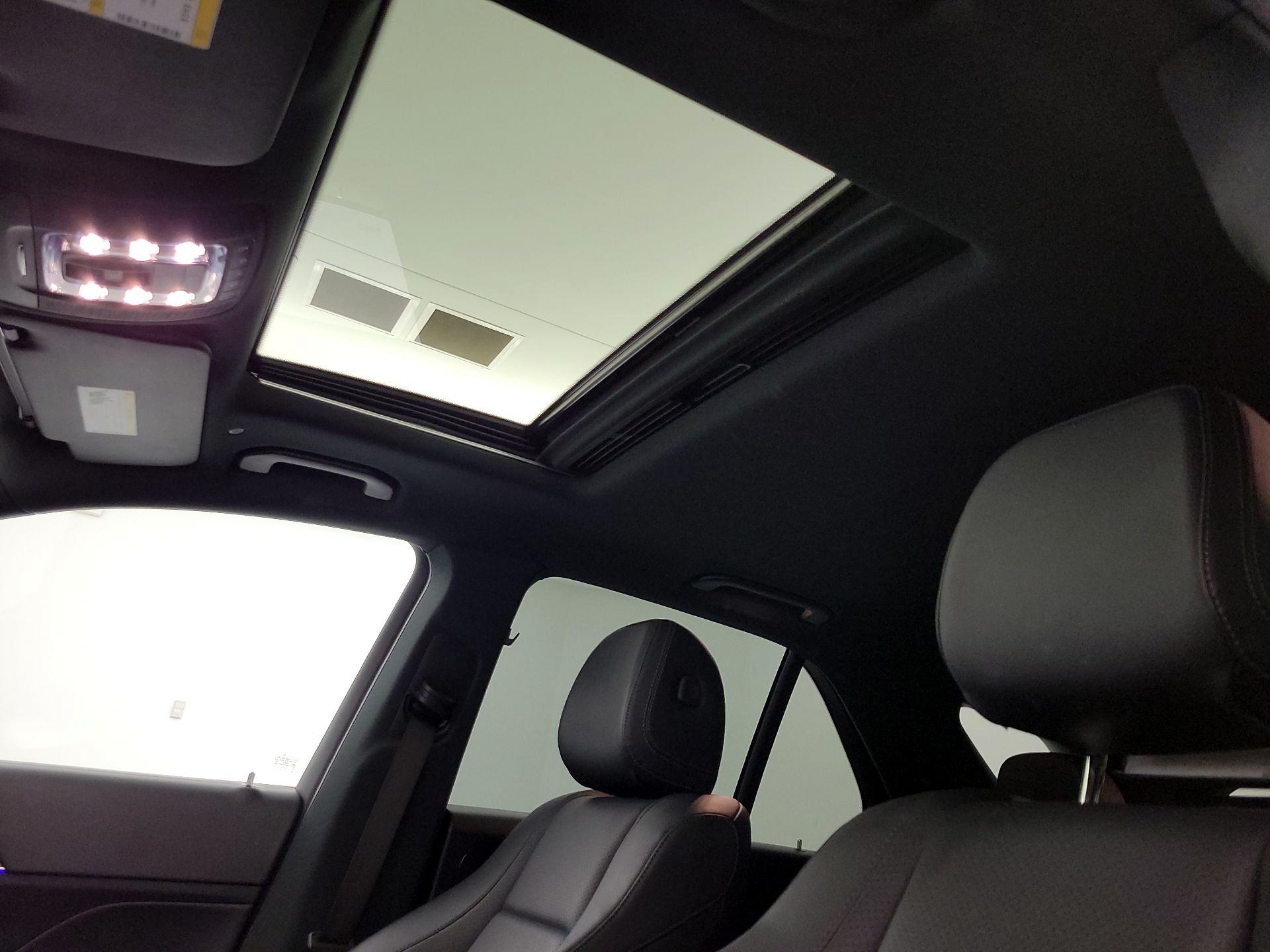 Thumbnail: 2020 Mercedes-Benz GLE - 19