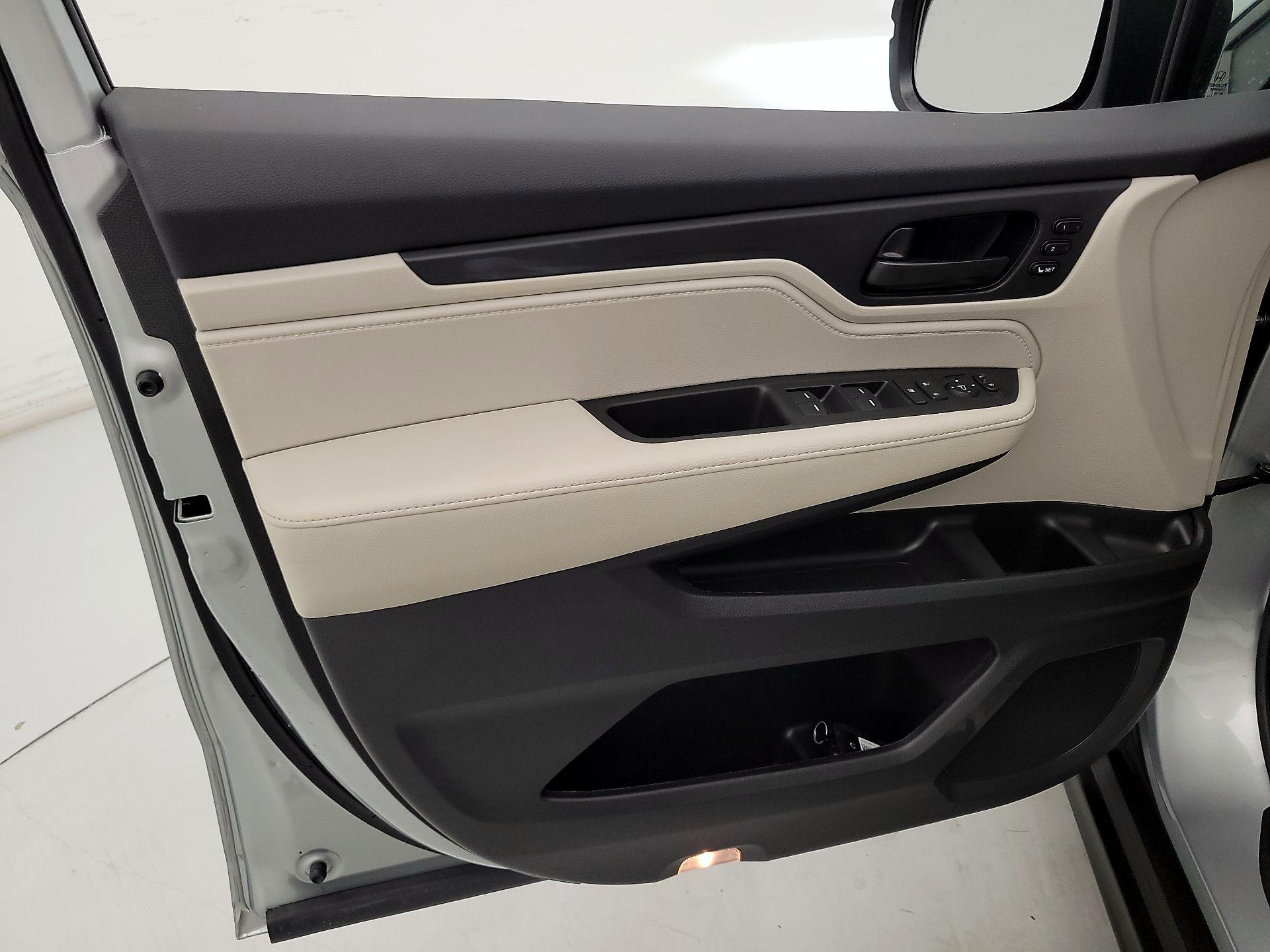 Thumbnail: 2025 Honda Odyssey - 12