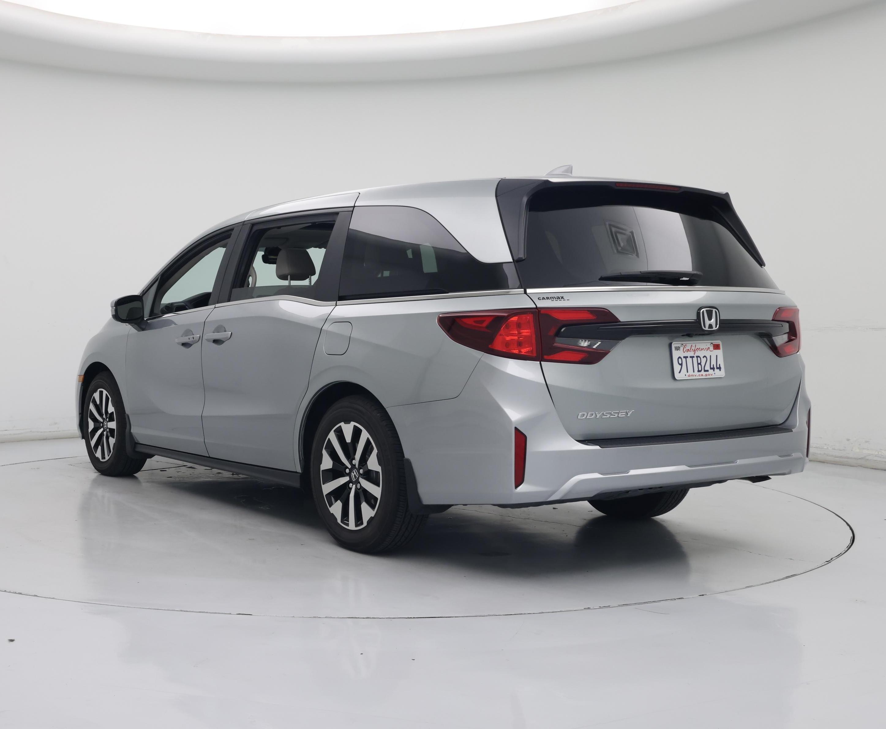 Thumbnail: 2025 Honda Odyssey - 2