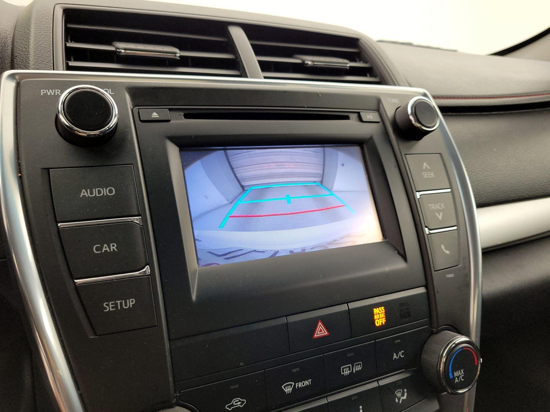 Thumbnail: 2015 Toyota Camry - 14