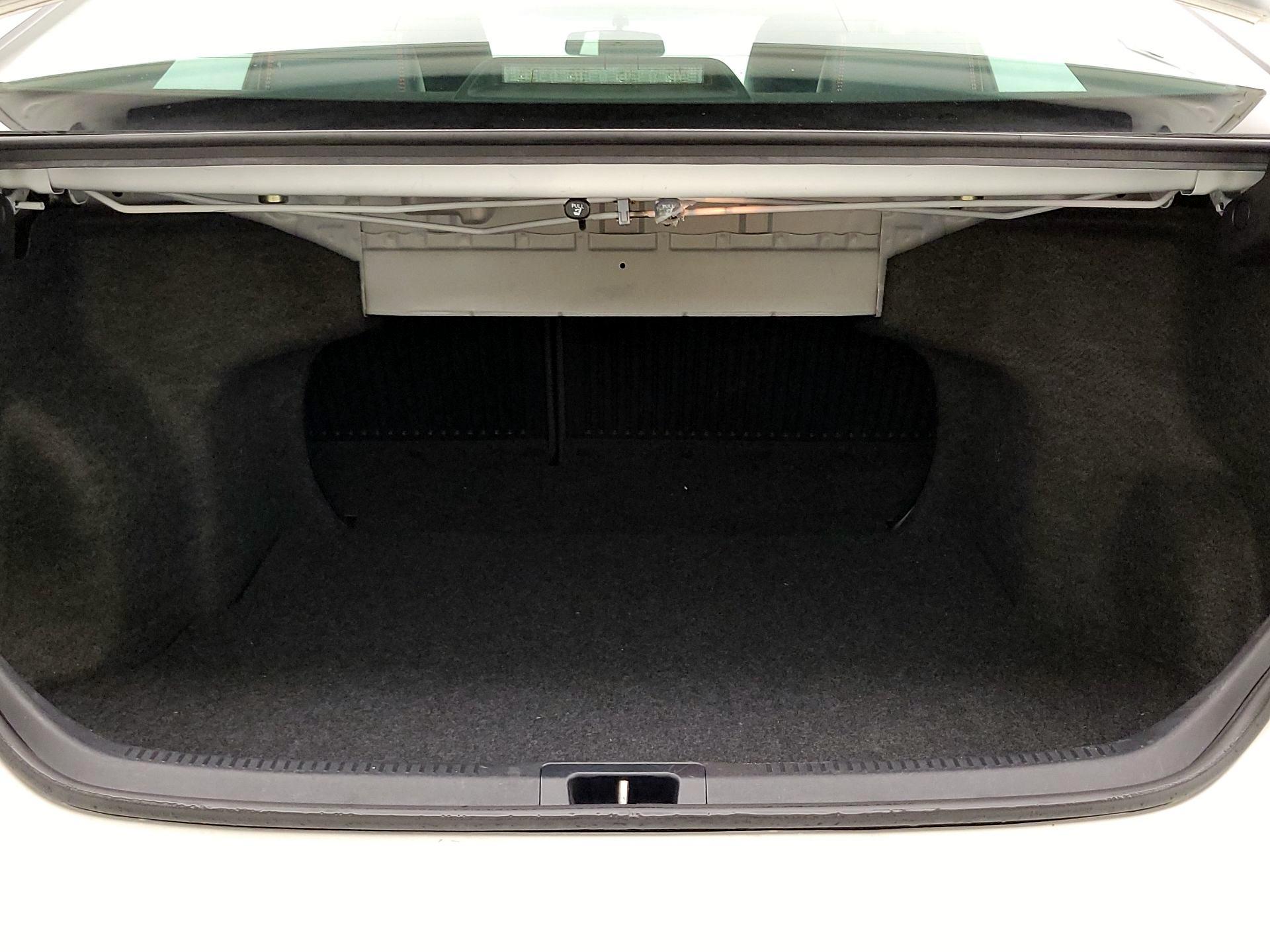 Thumbnail: 2015 Toyota Camry - 20