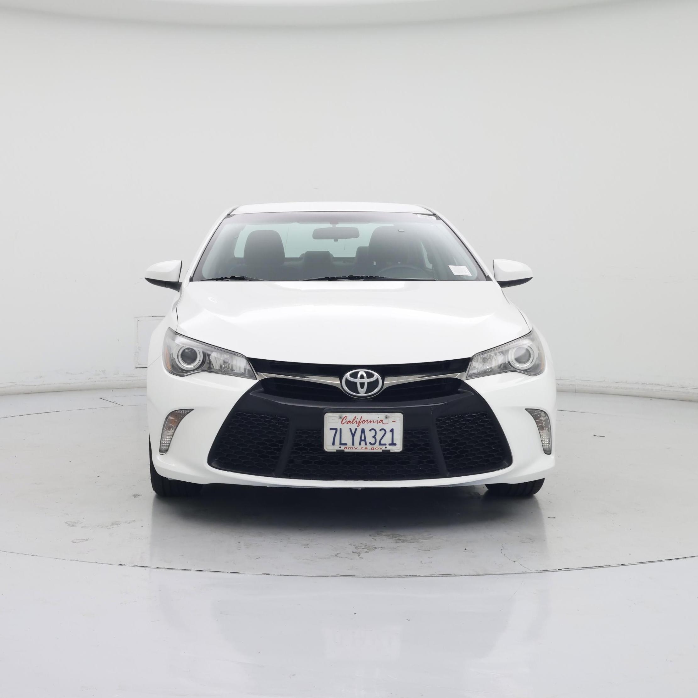 Thumbnail: 2015 Toyota Camry - 5