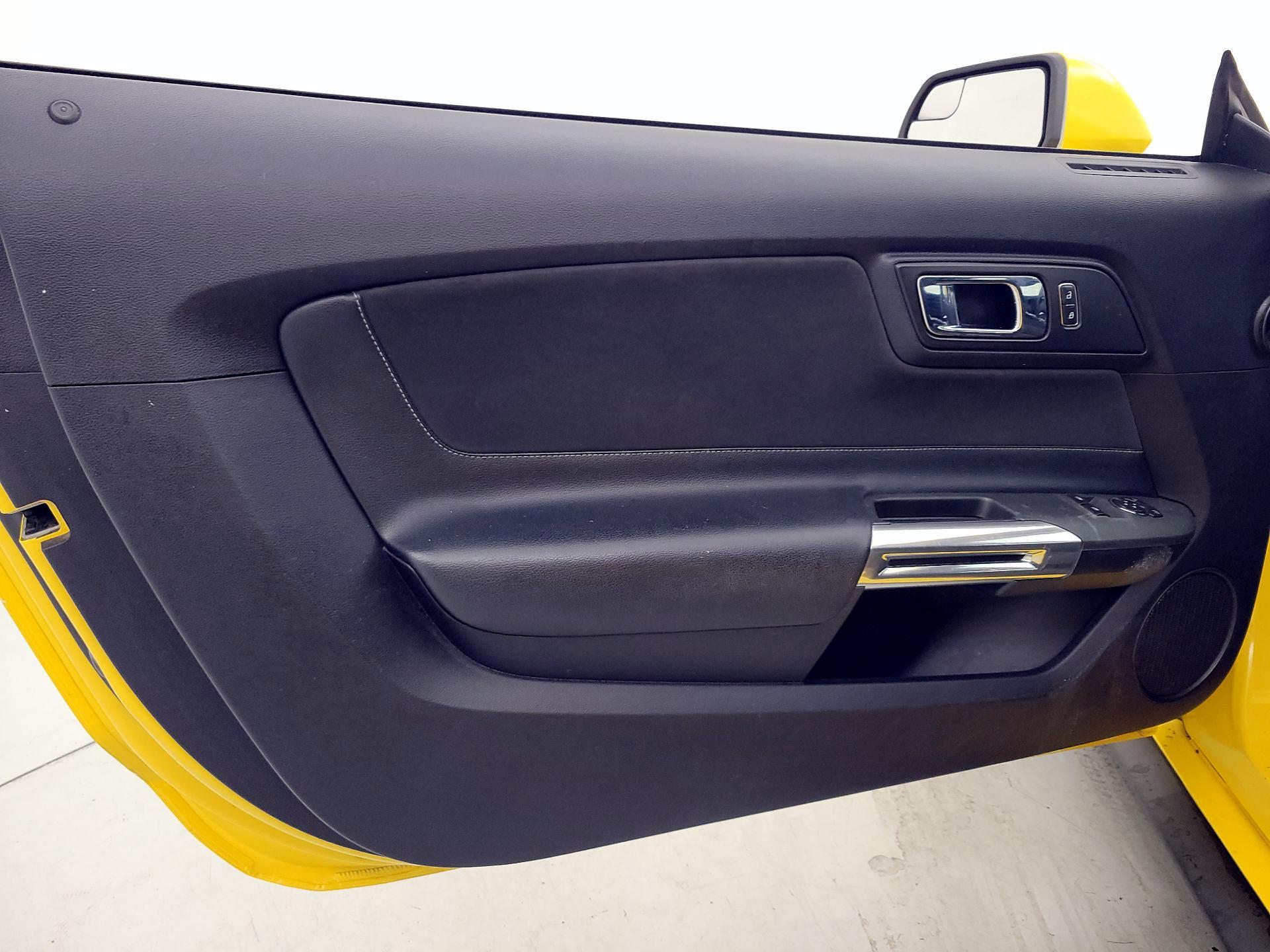 Thumbnail: 2016 Ford Mustang - 12