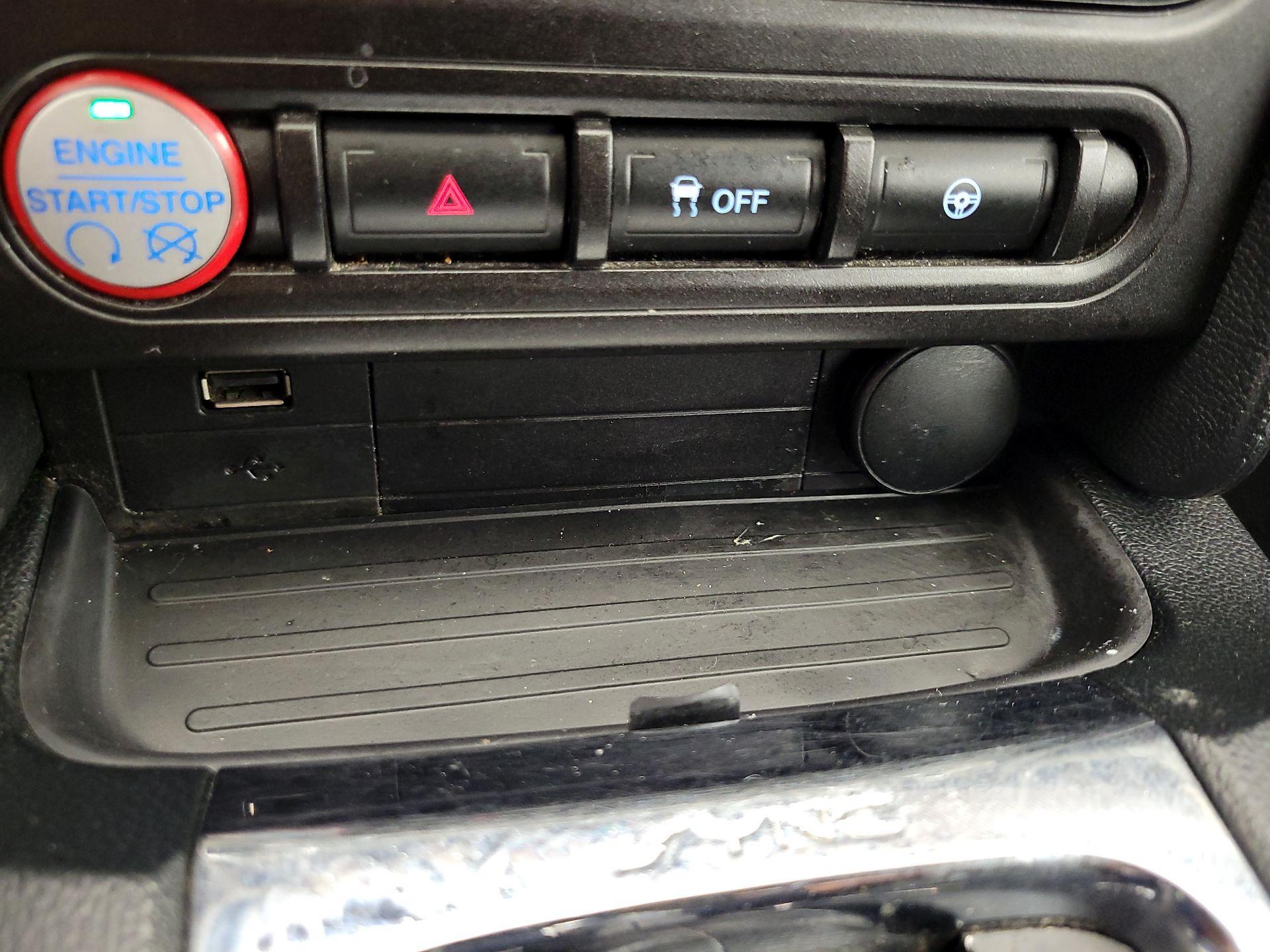 Thumbnail: 2016 Ford Mustang - 18