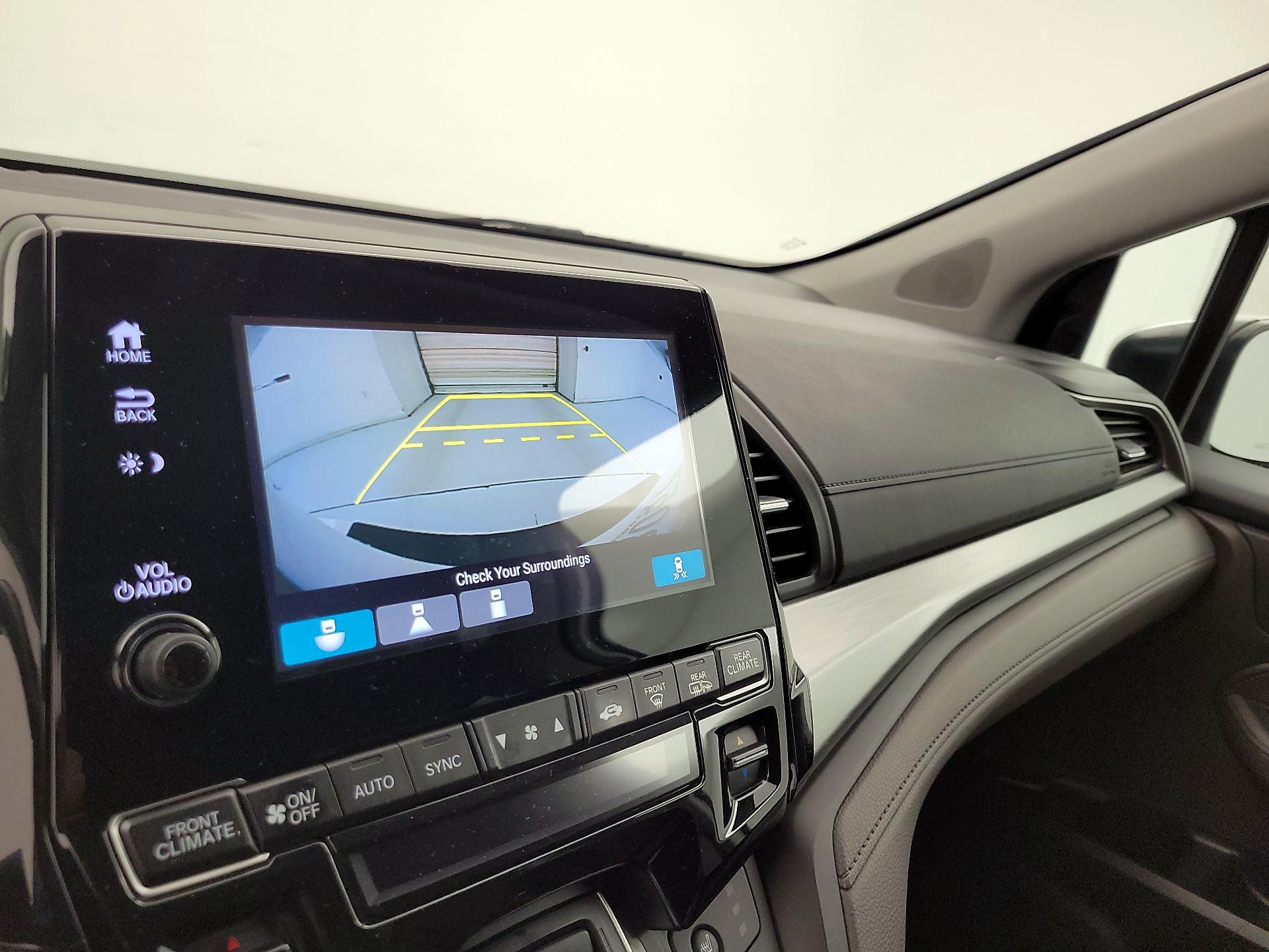 Thumbnail: 2019 Honda Odyssey - 14