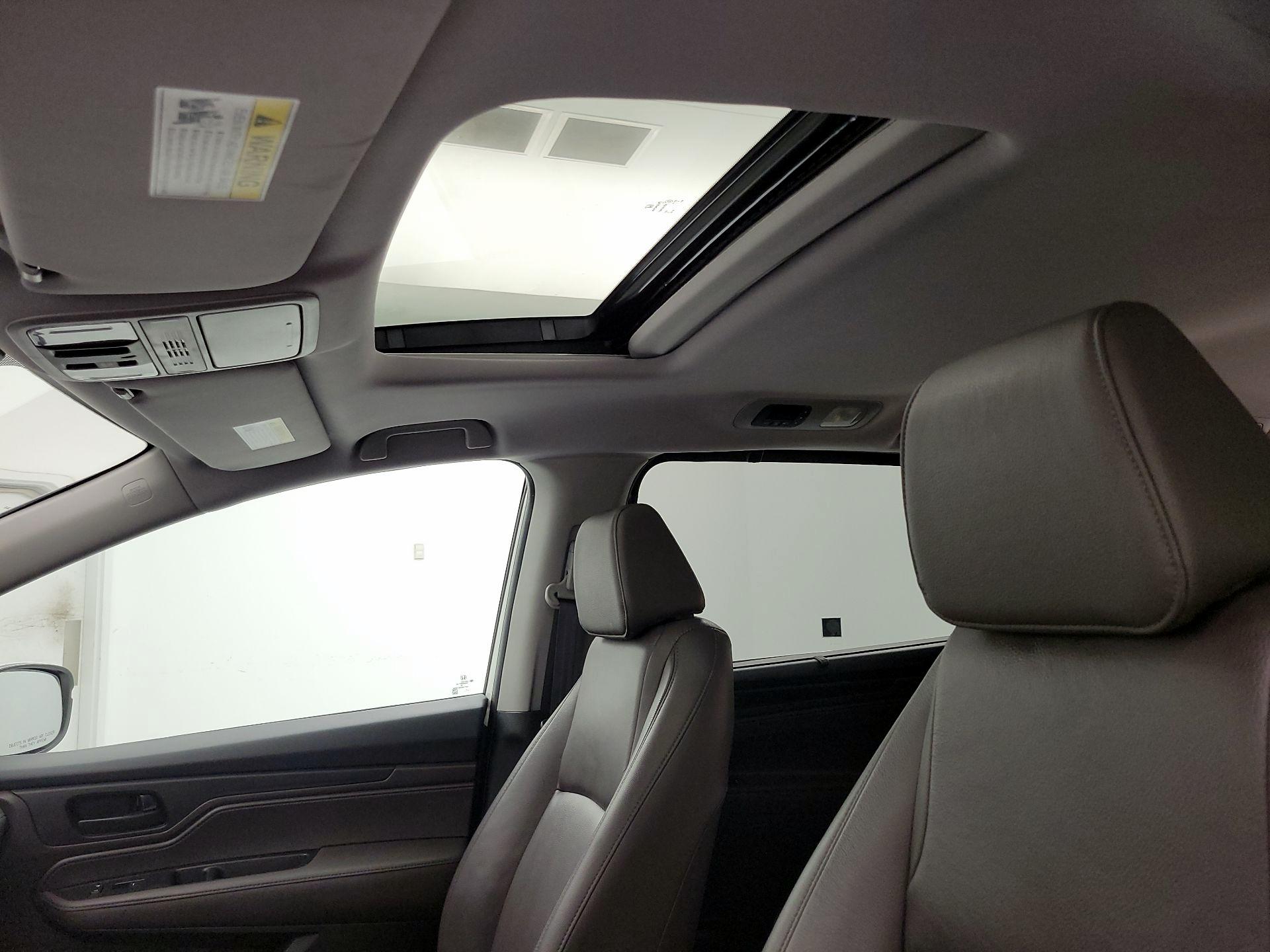 Thumbnail: 2019 Honda Odyssey - 18