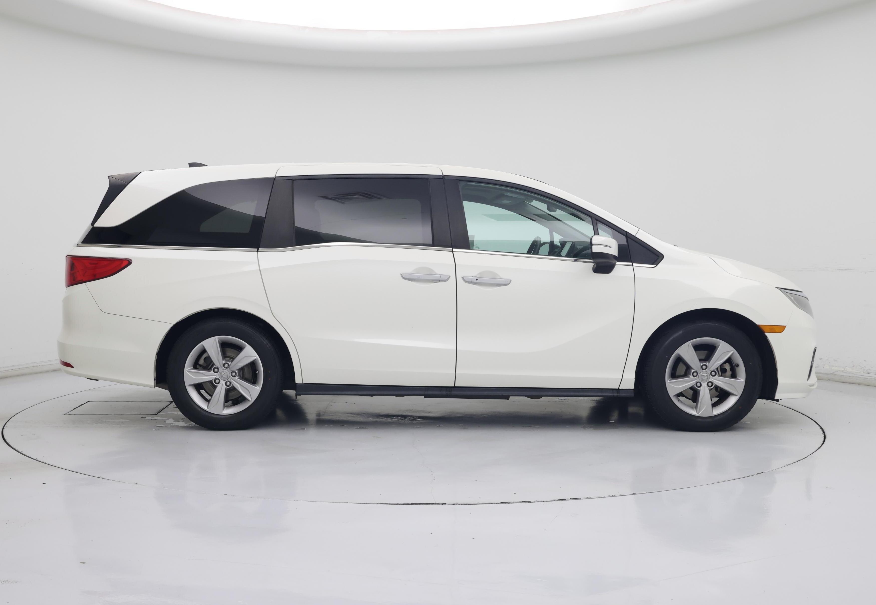Thumbnail: 2019 Honda Odyssey - 7