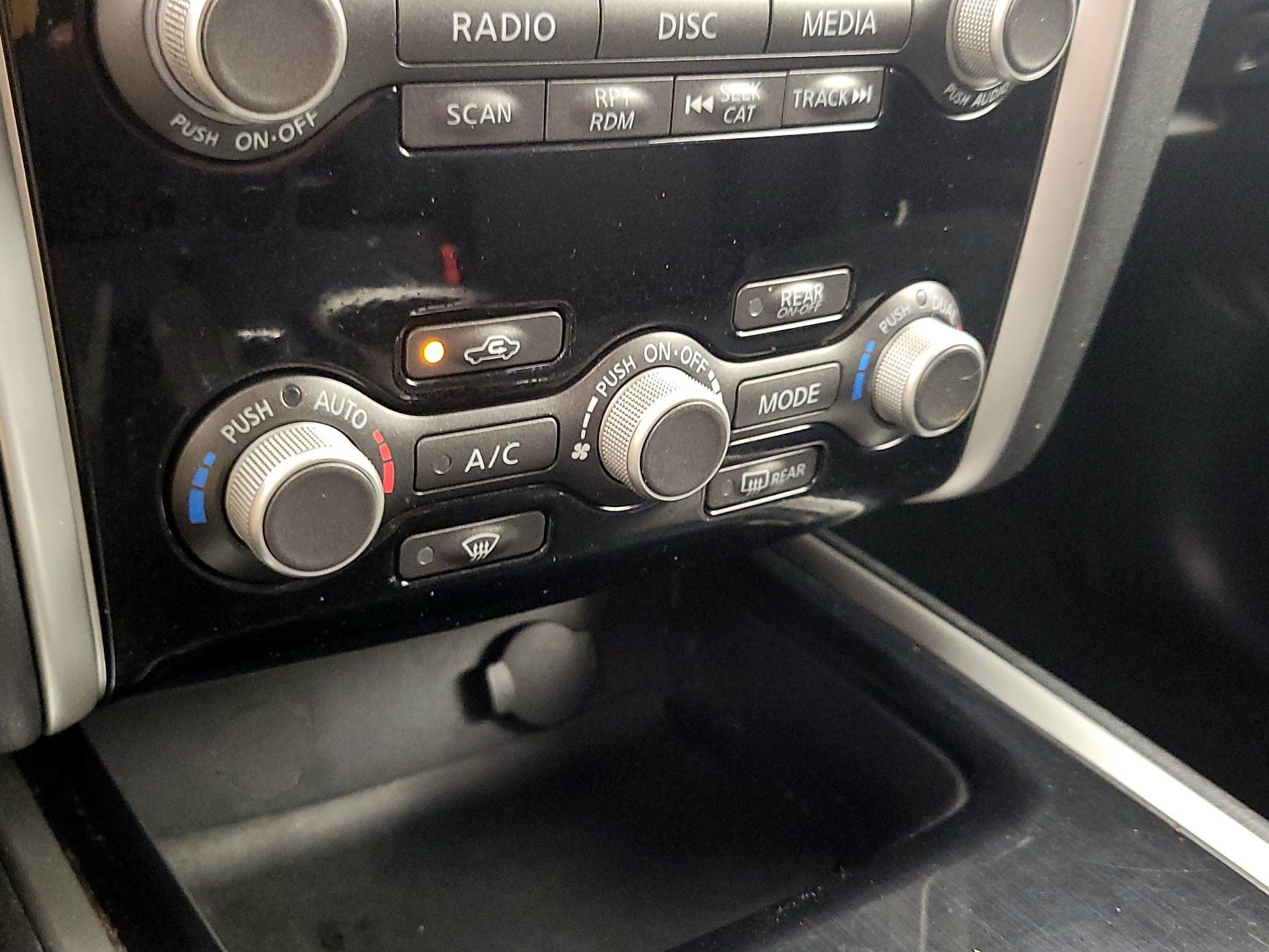 Thumbnail: 2017 Nissan Pathfinder - 16