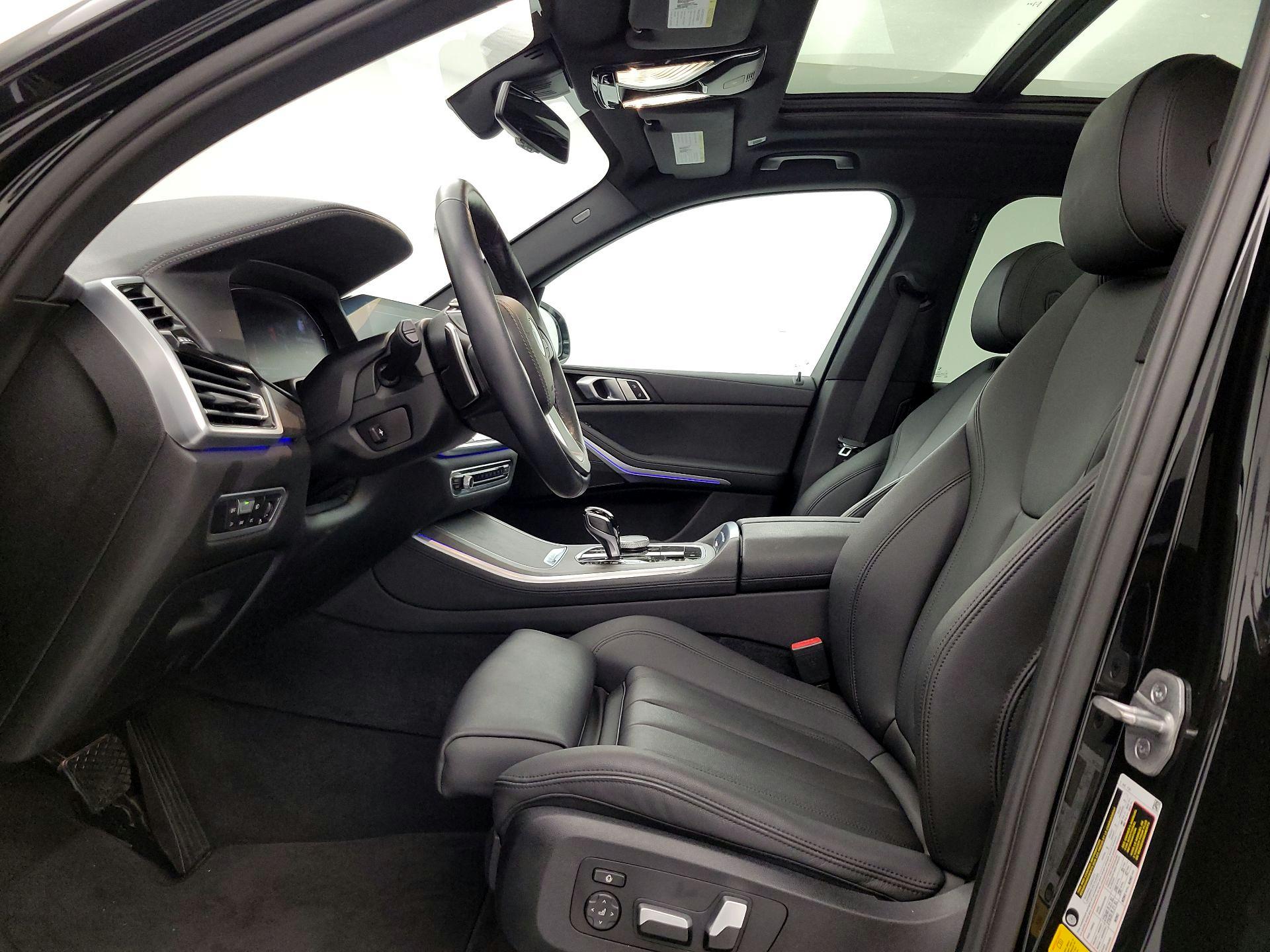 Thumbnail: 2022 BMW X5 - 11