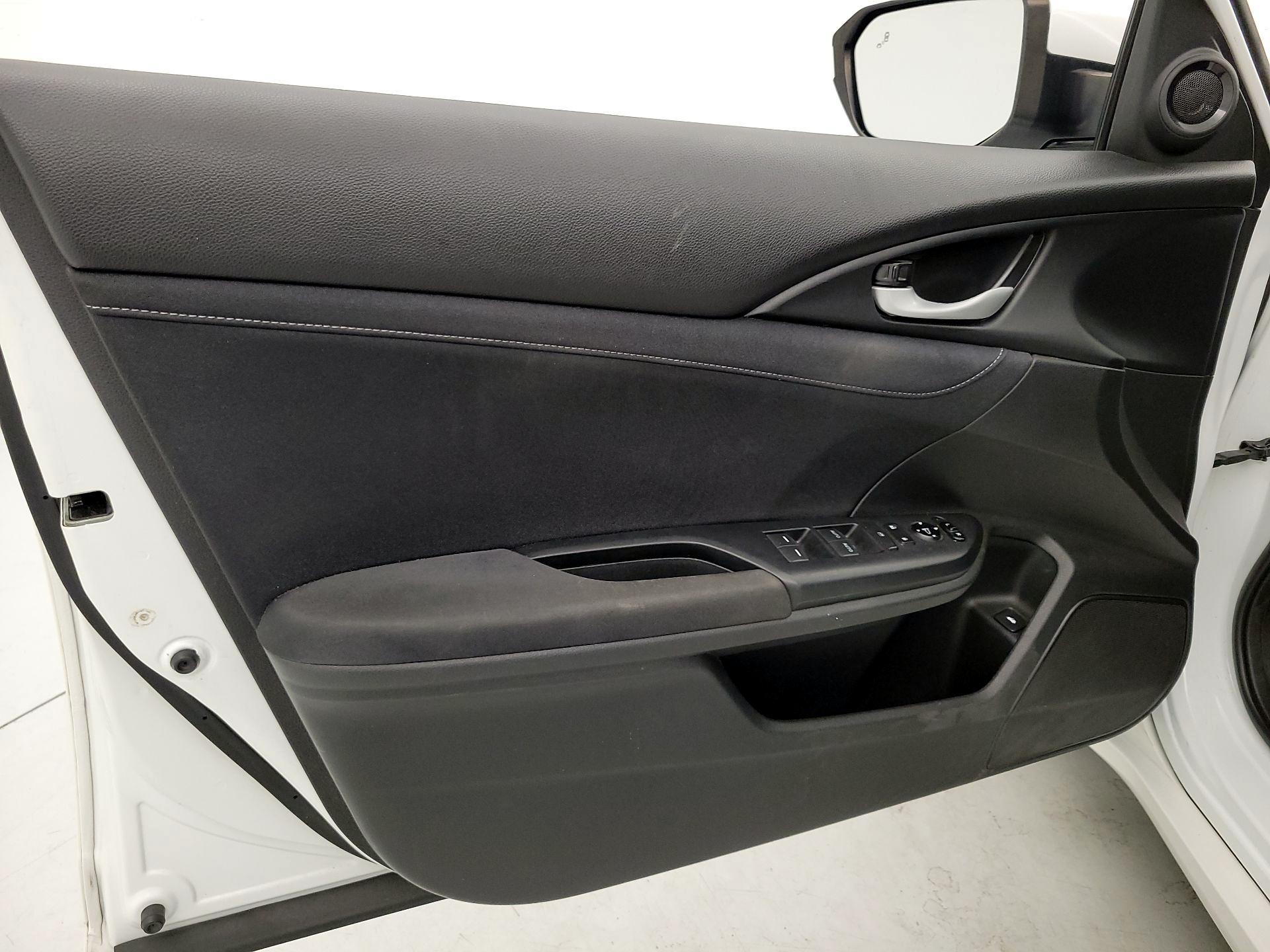 Thumbnail: 2021 Honda Insight - 12