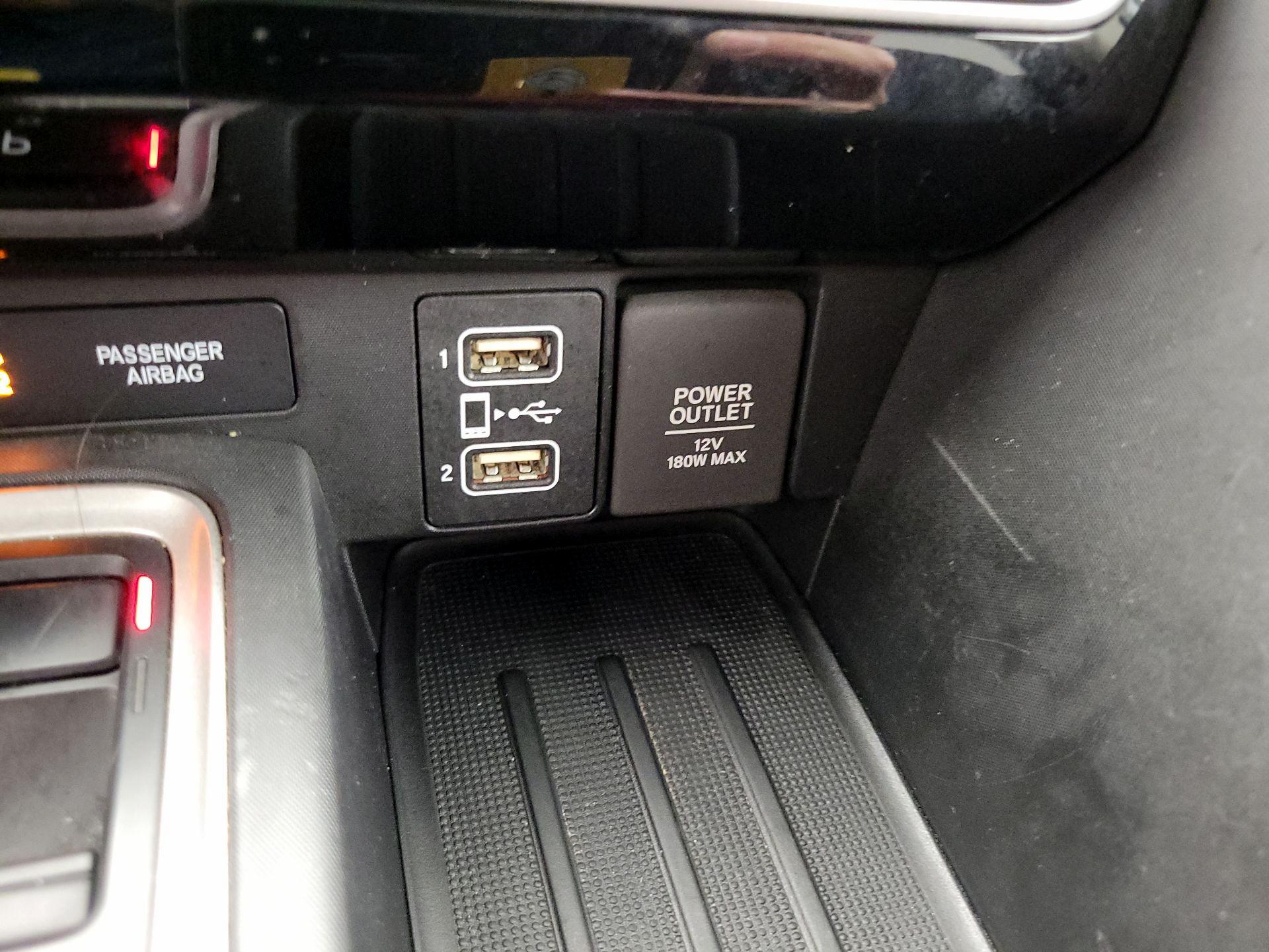 Thumbnail: 2021 Honda Insight - 19