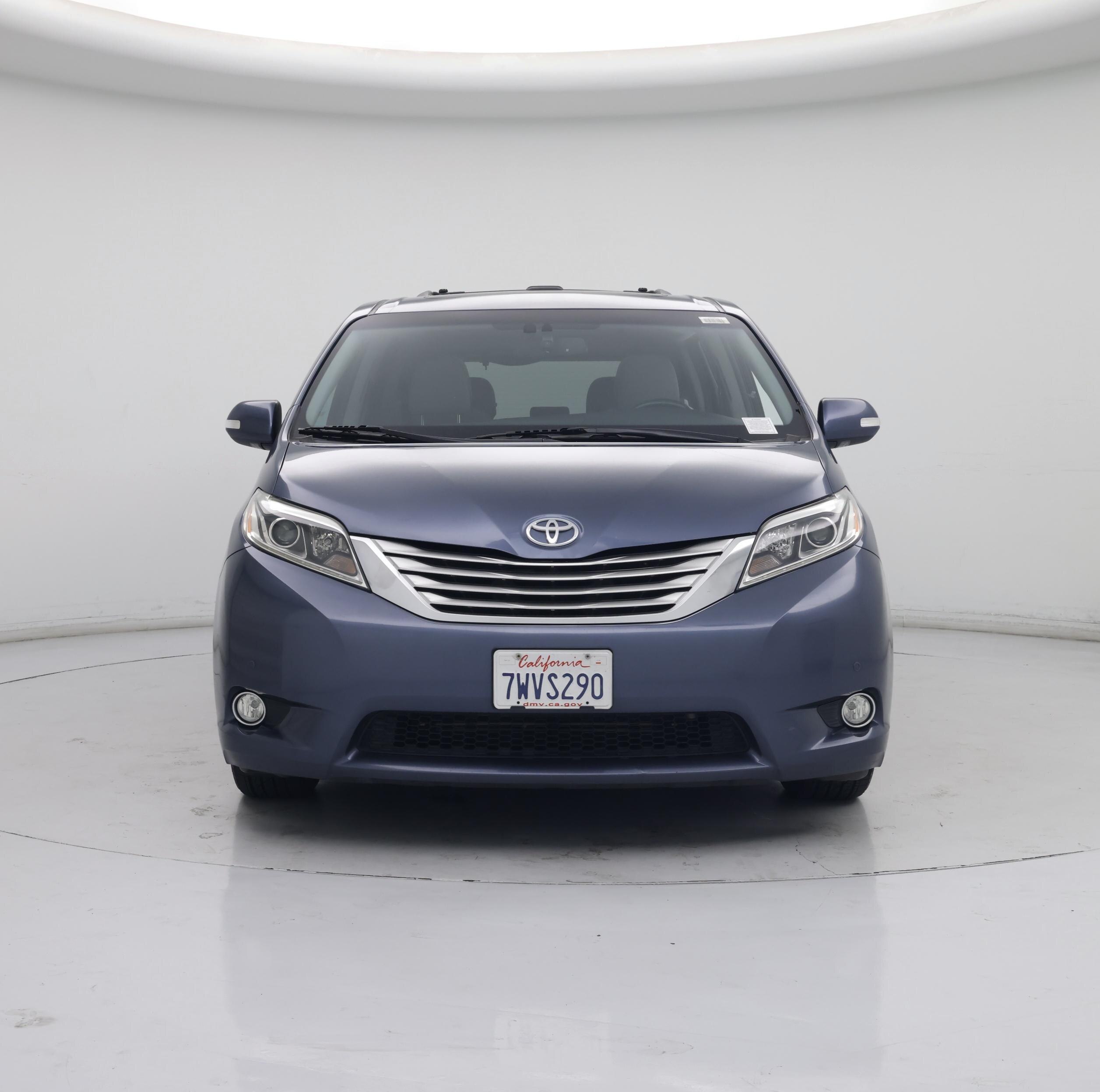 Thumbnail: 2017 Toyota Sienna - 5