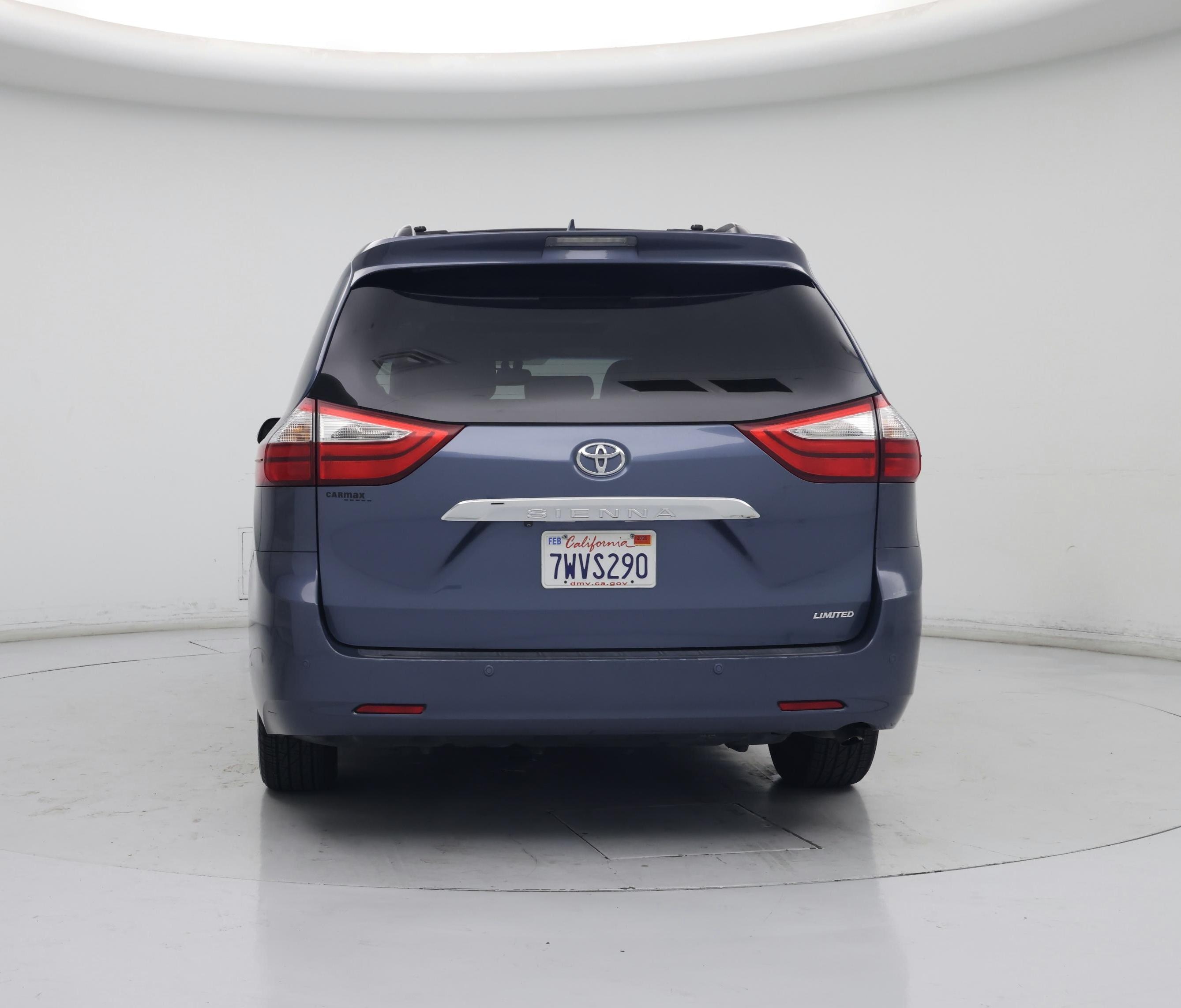 Thumbnail: 2017 Toyota Sienna - 6