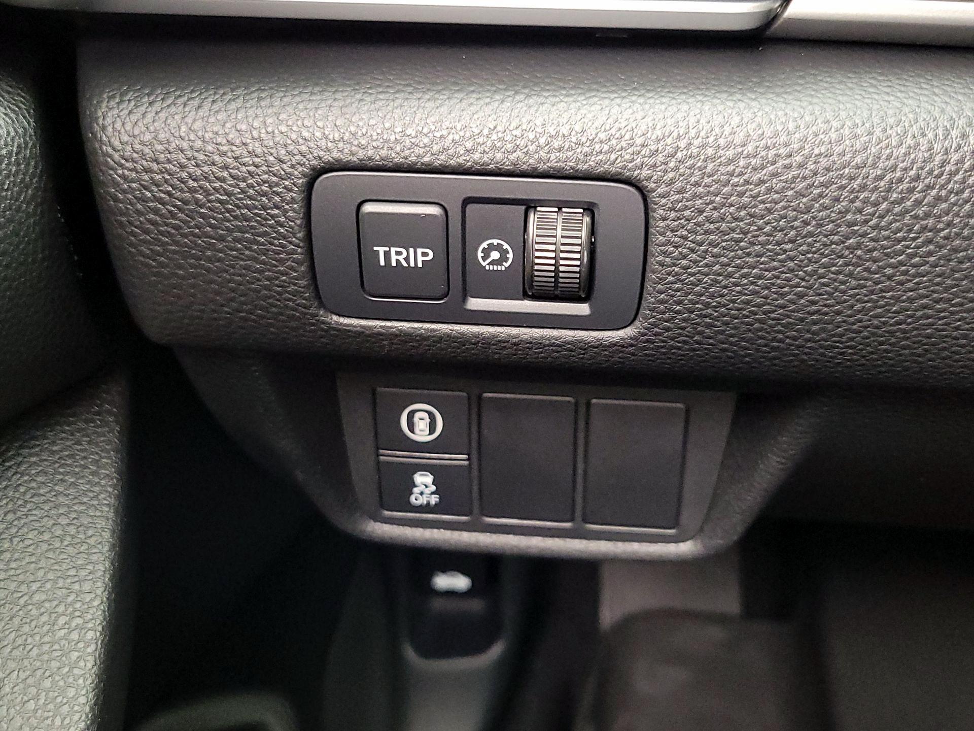 Thumbnail: 2018 Honda Accord - 13