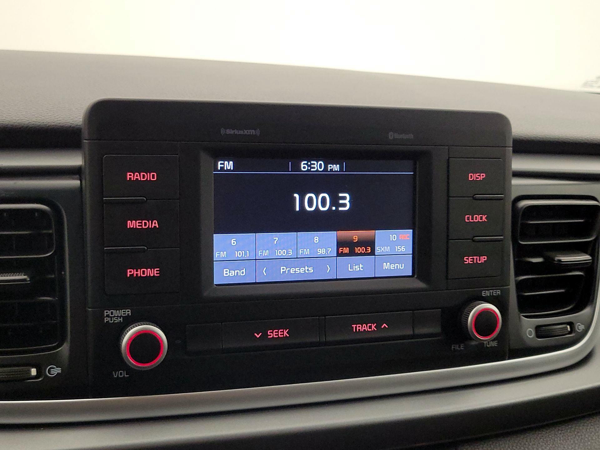 Thumbnail: 2019 Kia Rio - 15