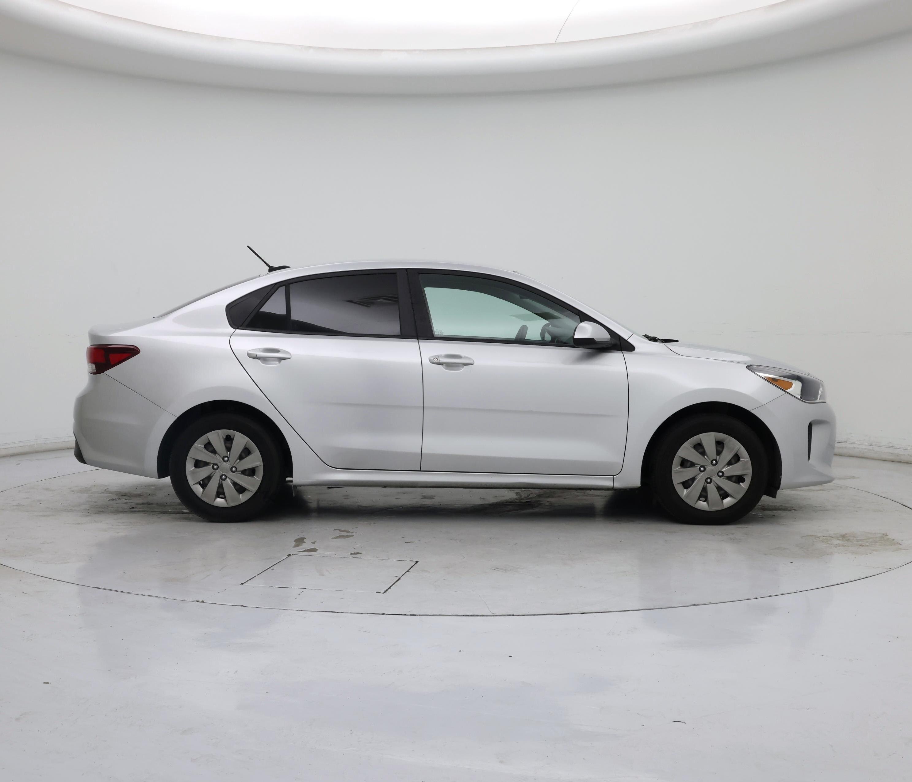 Thumbnail: 2019 Kia Rio - 7