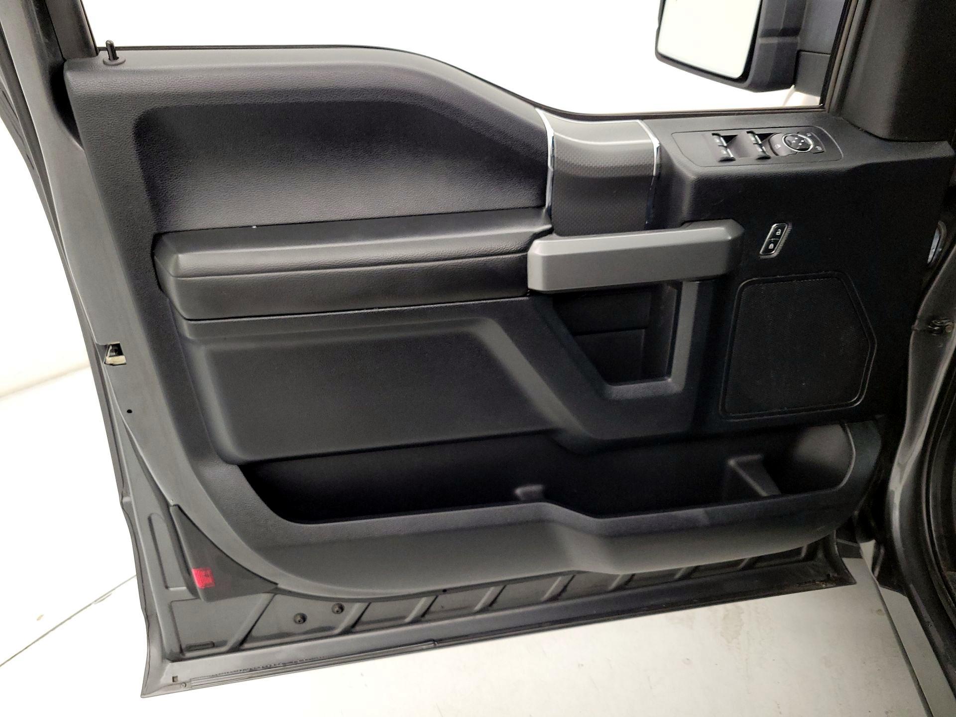 Thumbnail: 2017 Ford F-150 - 12