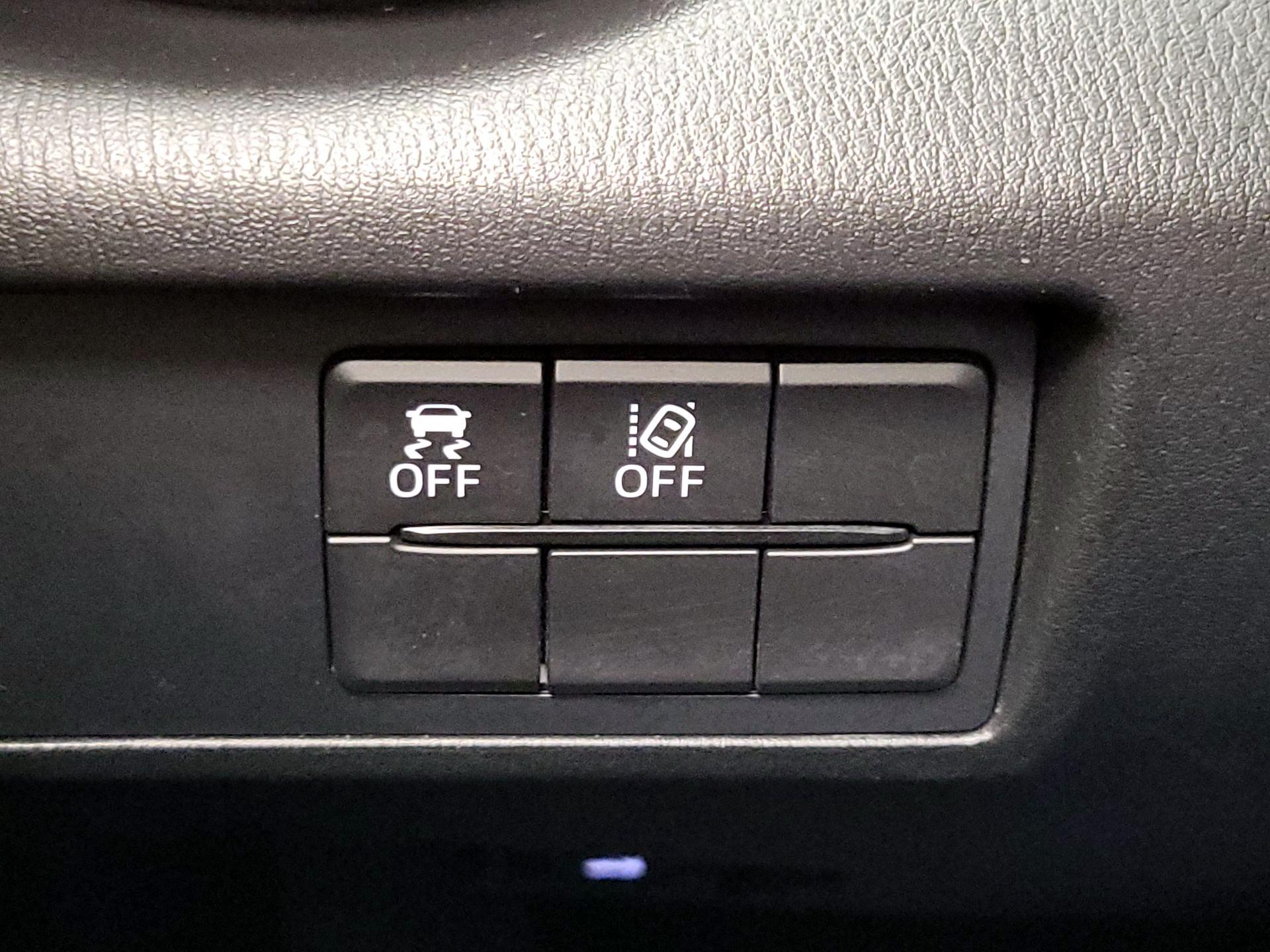 Thumbnail: 2019 Mazda MX-5 Miata - 13