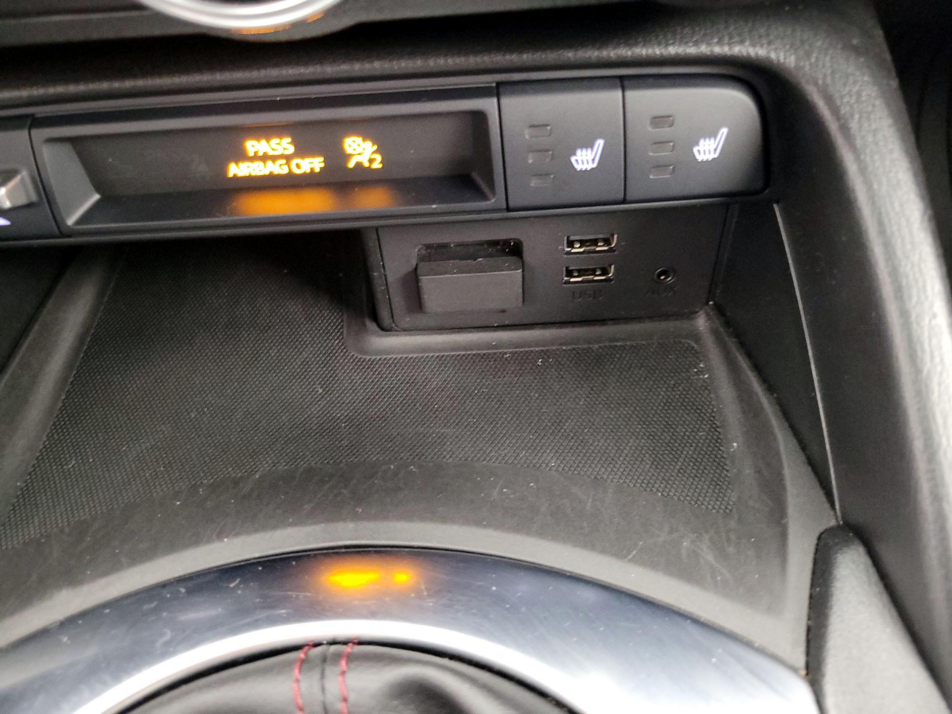 Thumbnail: 2019 Mazda MX-5 Miata - 19