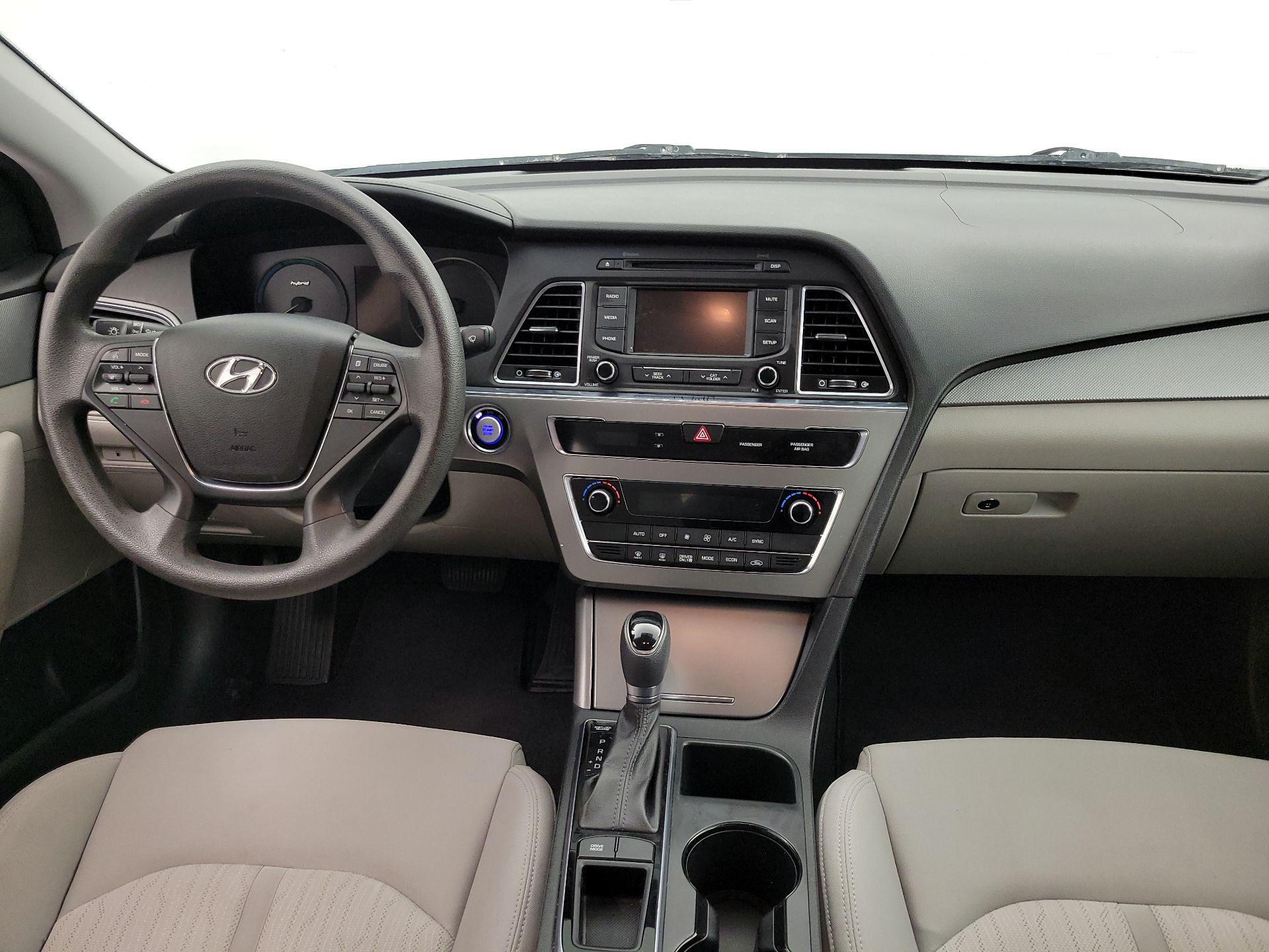 Thumbnail: 2016 Hyundai Sonata - 11