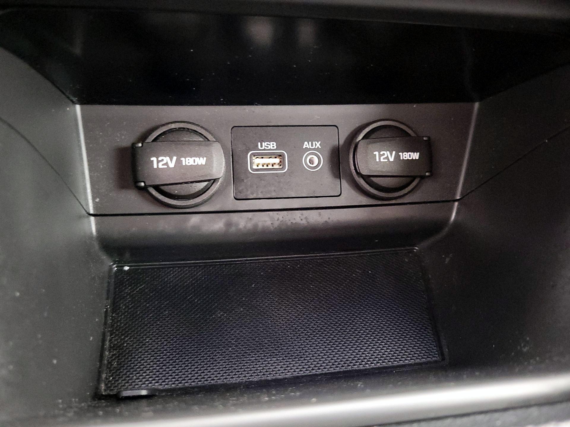 Thumbnail: 2016 Hyundai Sonata - 18